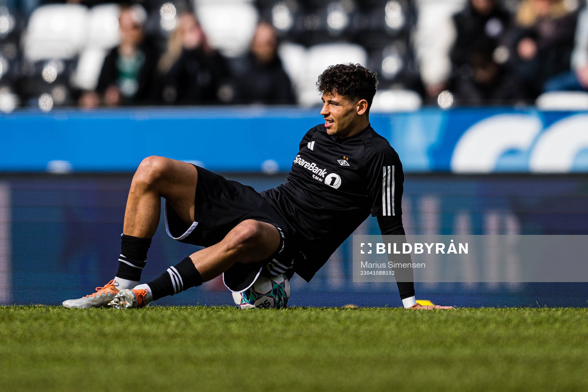Samual Jarard Rogers of Rosenborg warms up