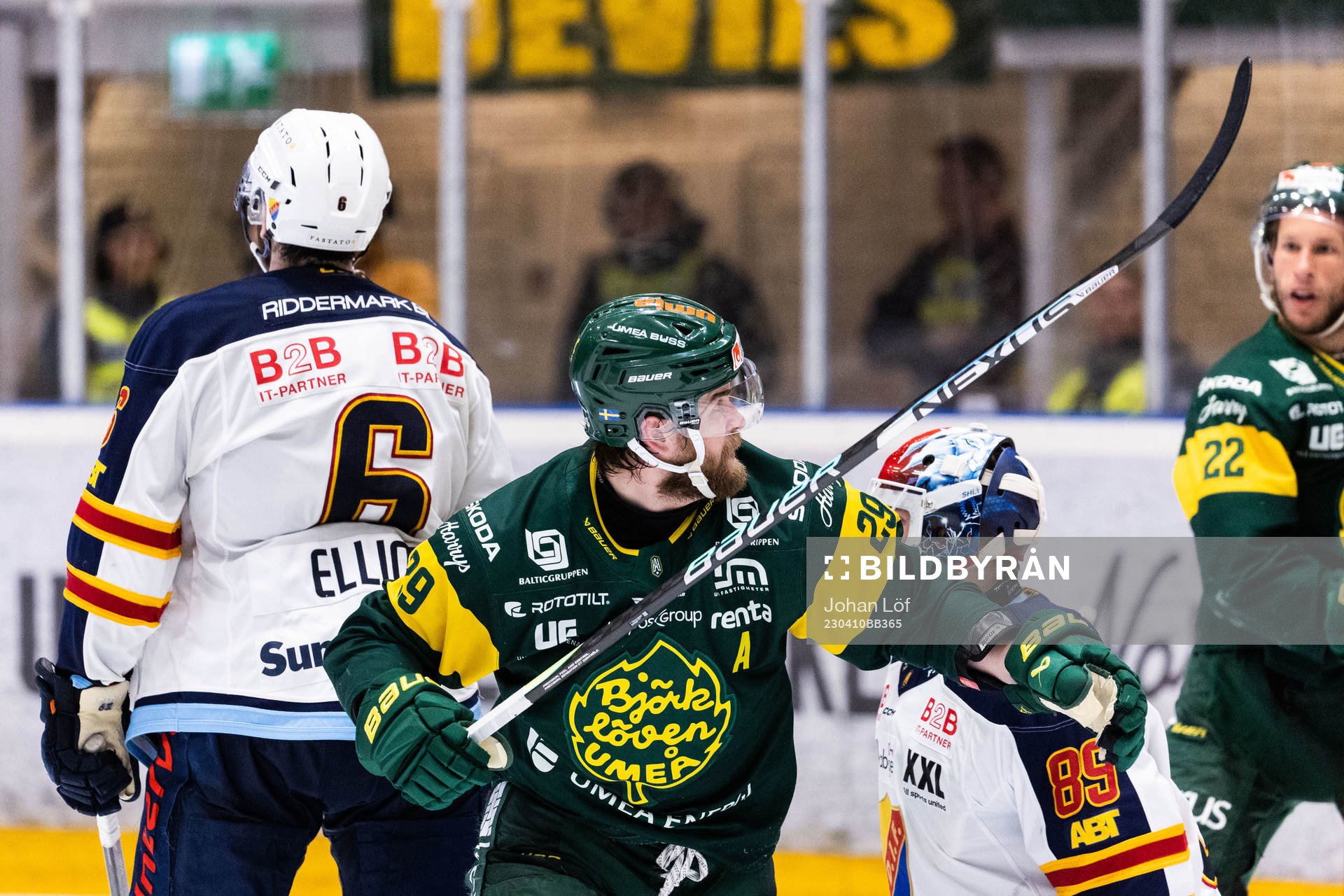 Björklövens Alexander Wiklund jublar