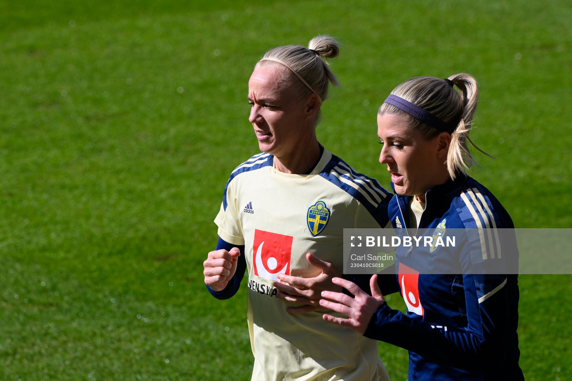Caroline Seger and Olivia Schough