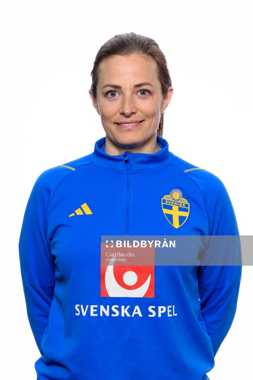 Jenny Larsson, physiotherapist of the Swedish women's