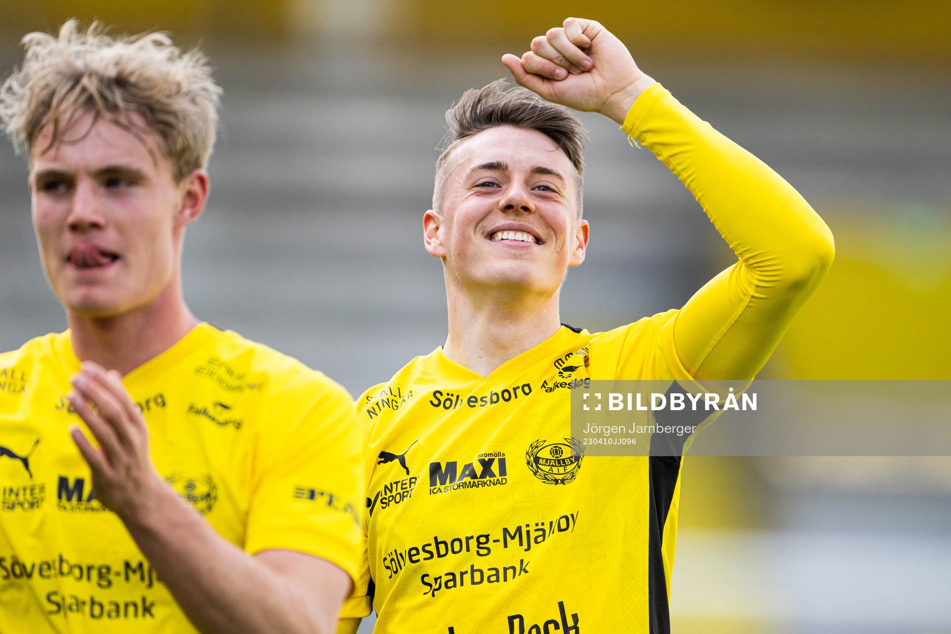Mjällbys Elliot Stroud jublar