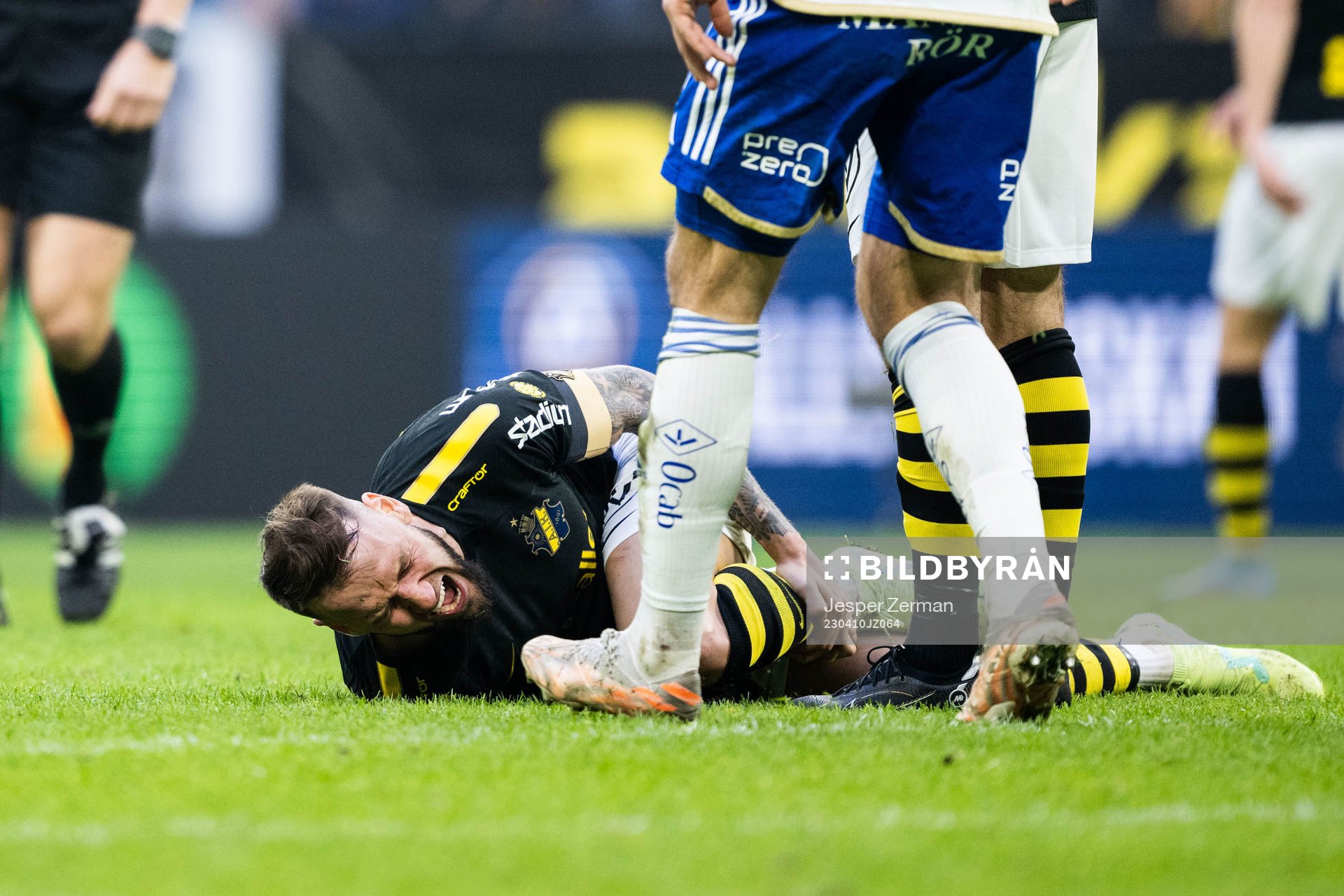 AIKs Alexander Milosevic har ont