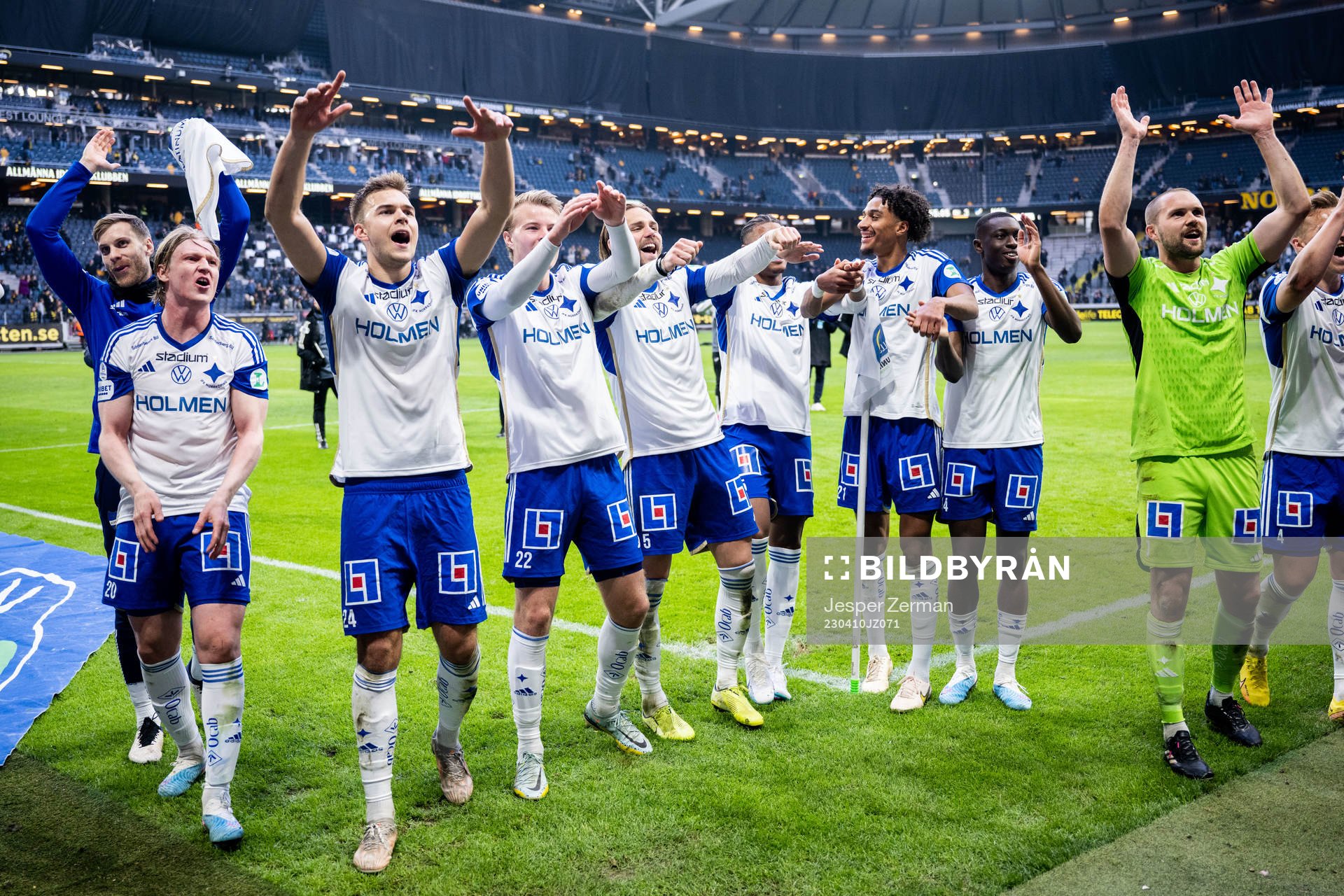 IFK Norrköpings spelare jublar