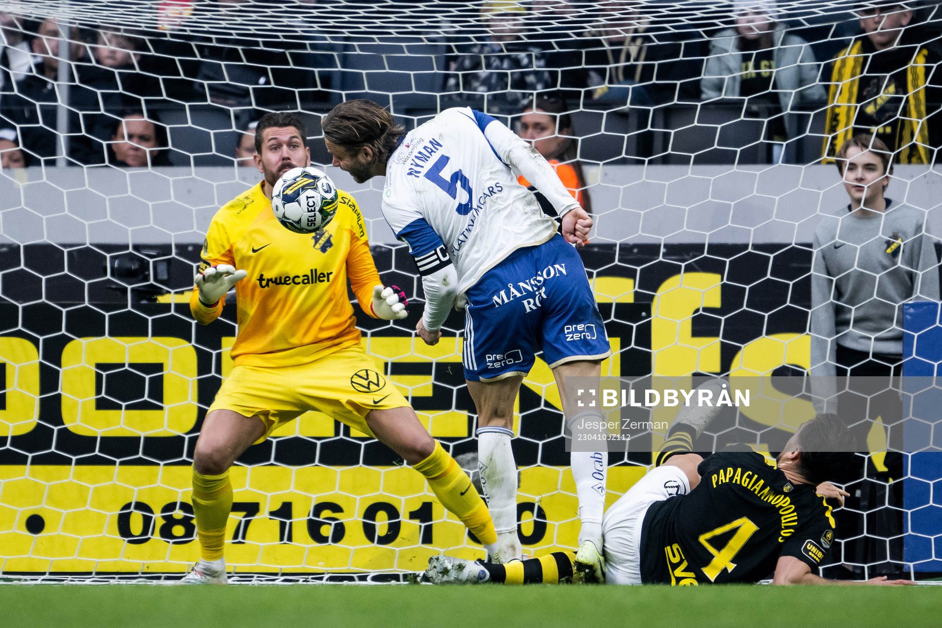IFK Norrköpings Christoffer Nyman mot AIKs målvakt
