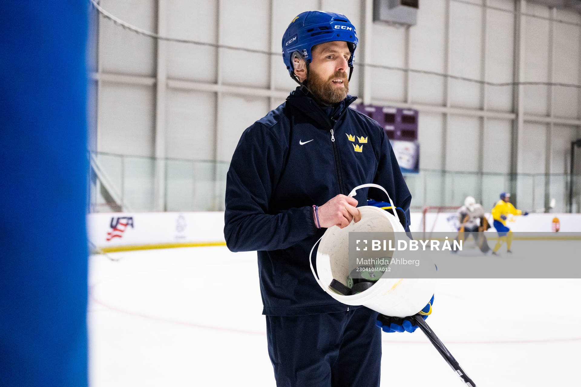 Head coach Ulf Lundberg of Sweden at a practice session the