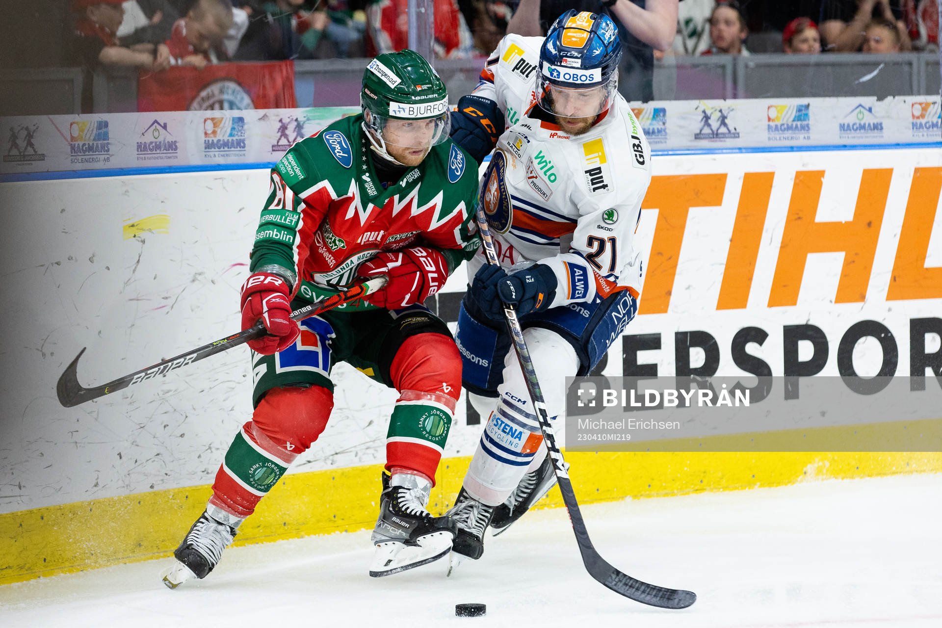 Frölundas Ryan Lasch och Växjös Brian Cooper