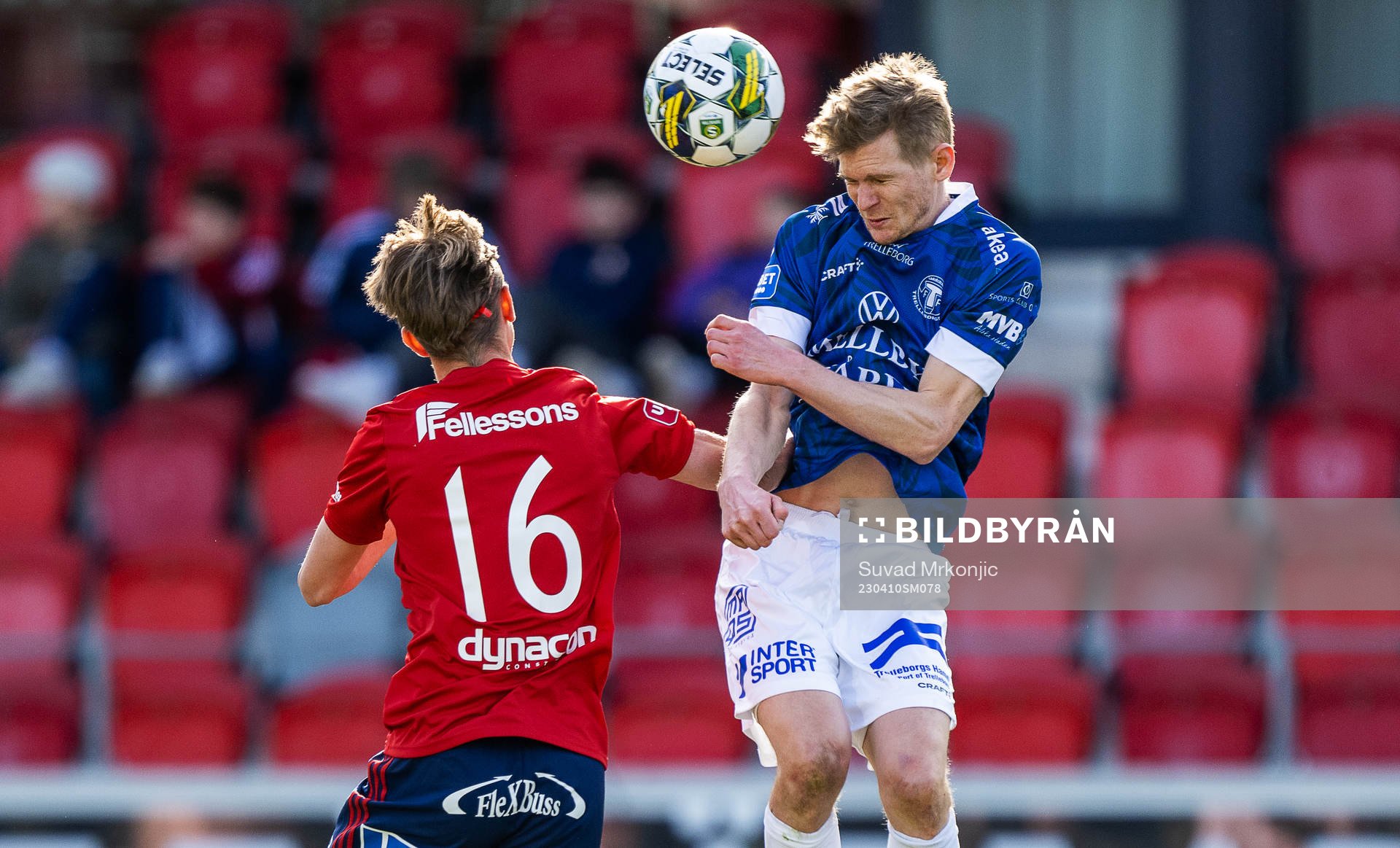 Östers Isak Magnusson och Trelleborgs Fritiof Björken