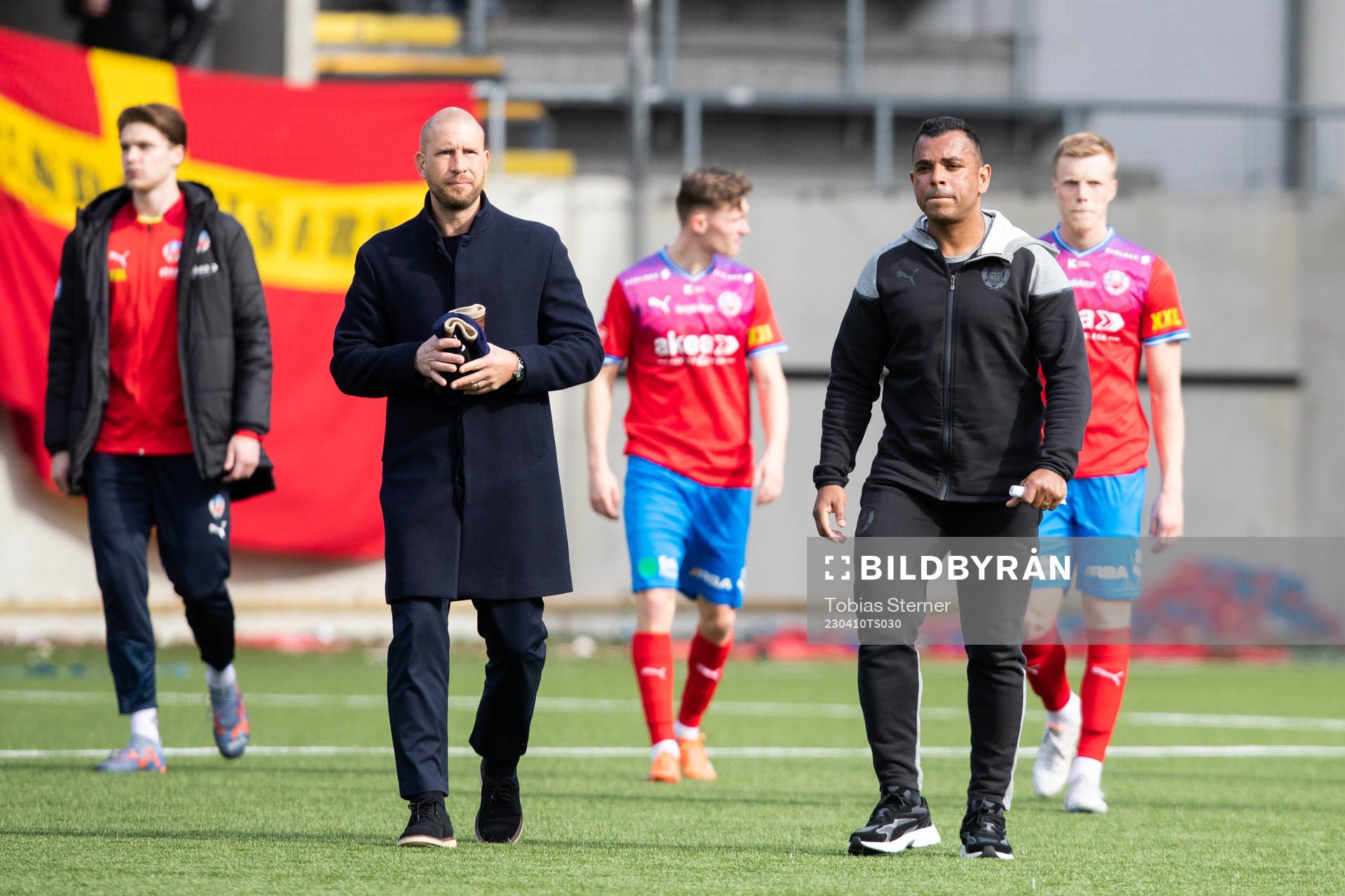 Helsingborgs tränare Mattias Lindström och Alvaro Santos