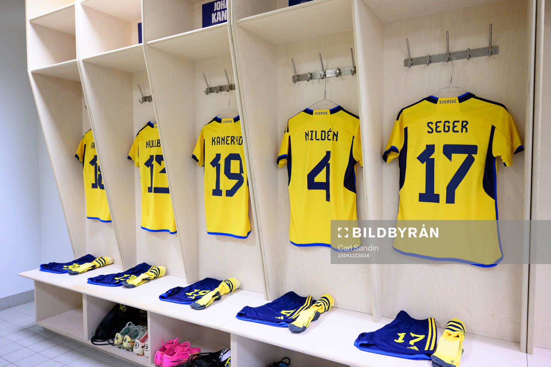 The jerseys of Johanna Rytting Kaneryd, Amanda Nildén and
