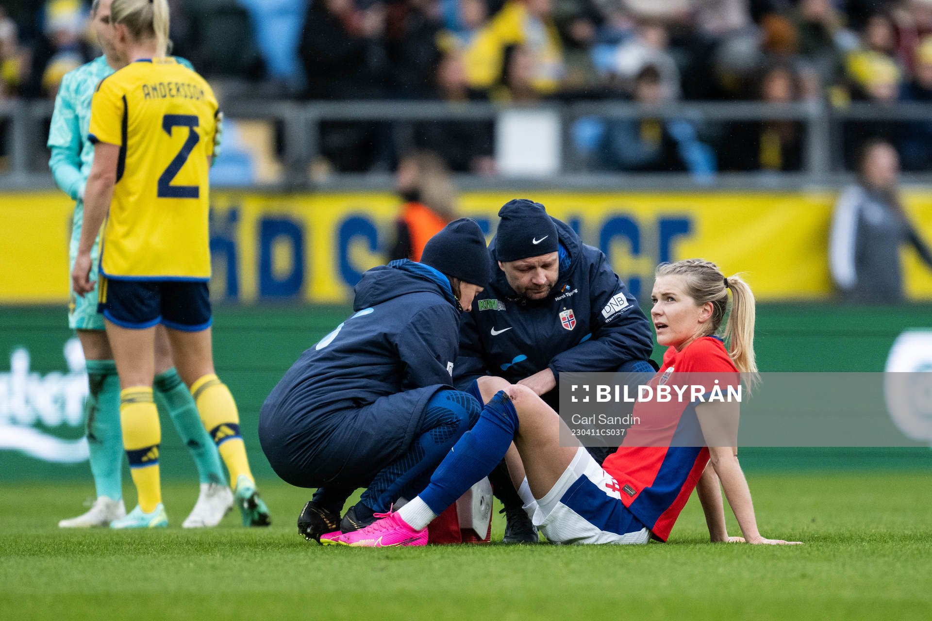 Ada Hegerberg of Norway recieves medical attanetion