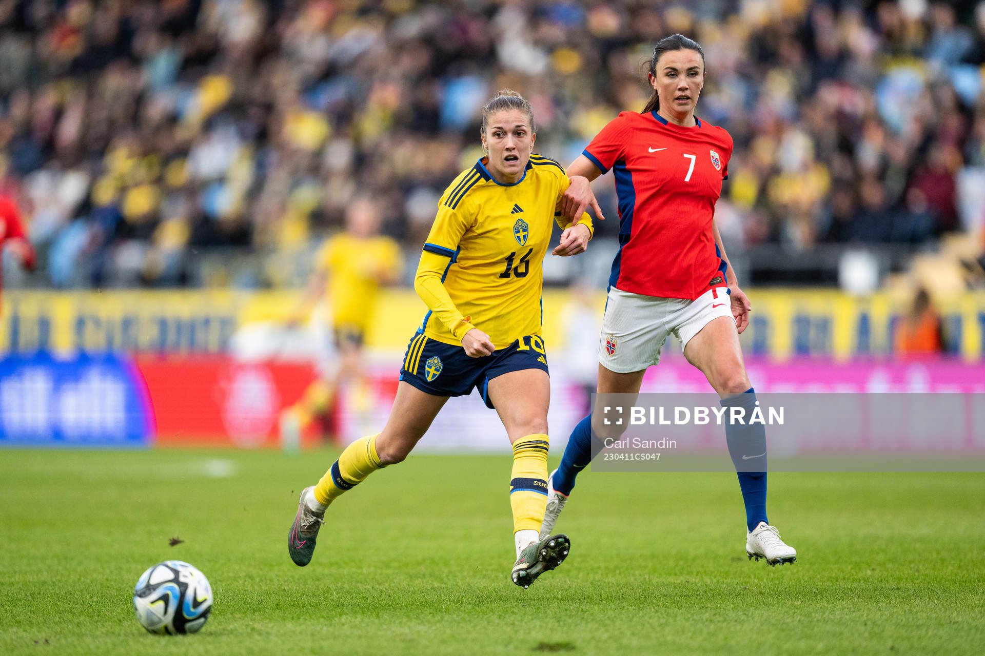 Filippa Angeldahl of Sweden and Ingrid Syrstad Engen of