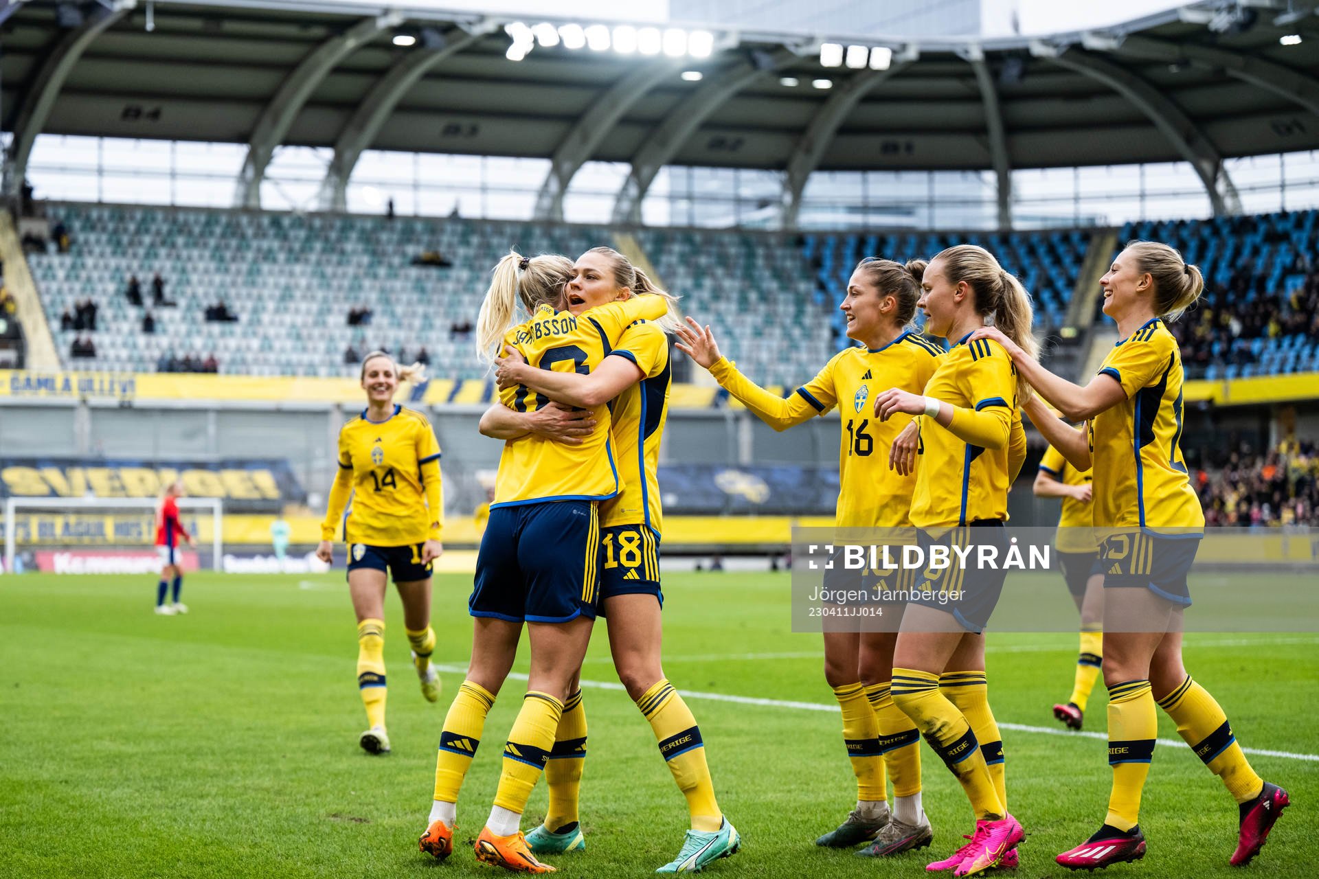 Fridolina Rolfö of Sweden celebrate with teammates