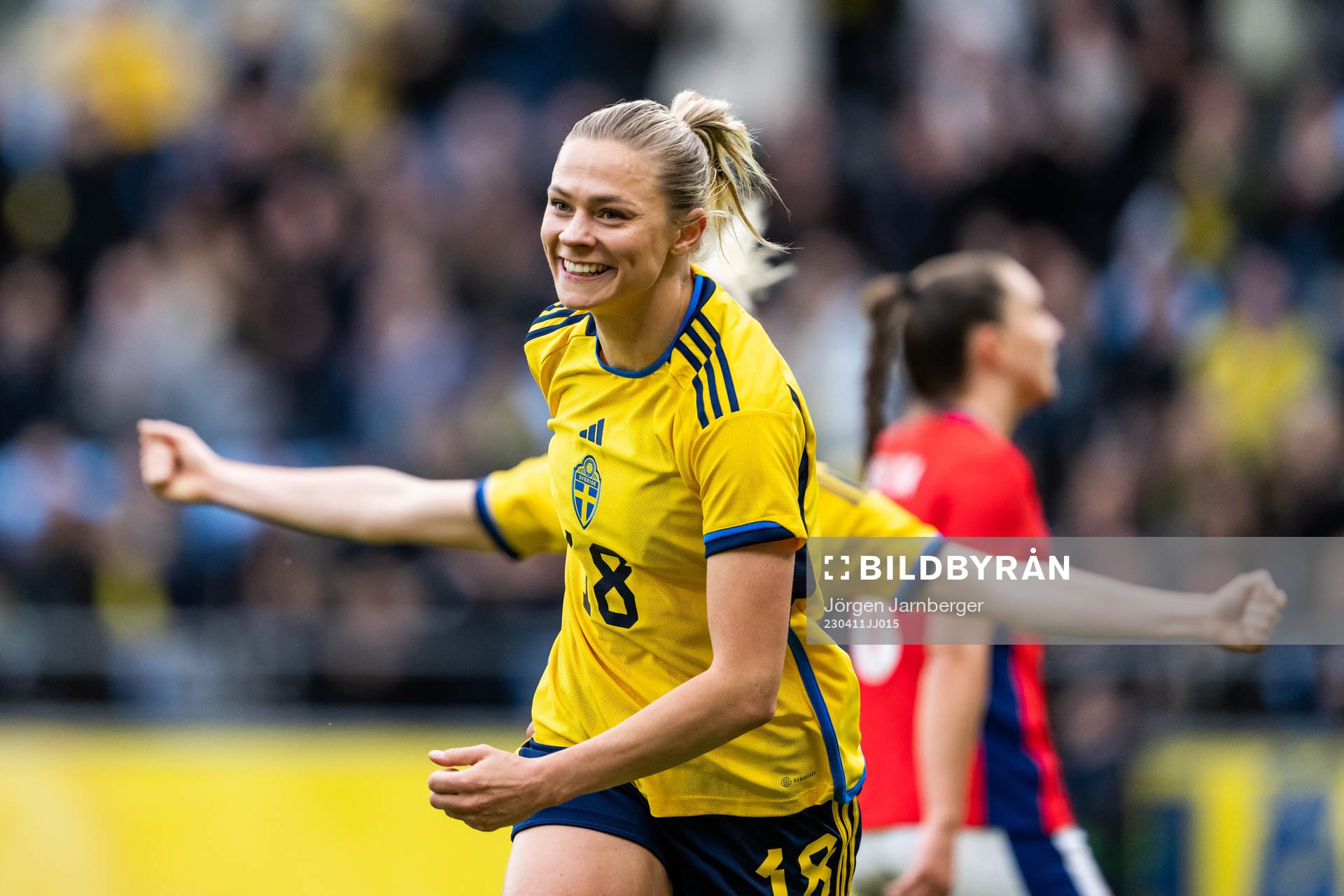 Fridolina Rolfö of Sweden celebrates