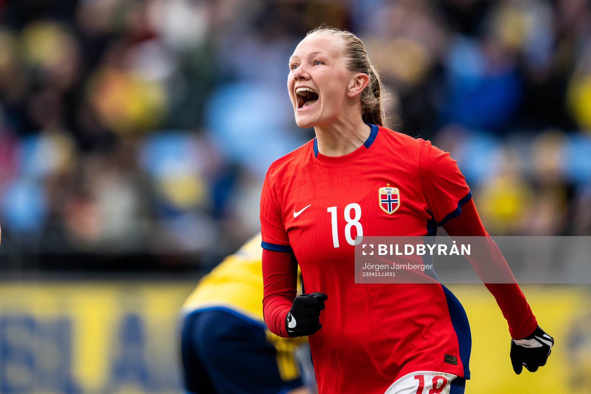 Frida Maanum of Norway celebrates