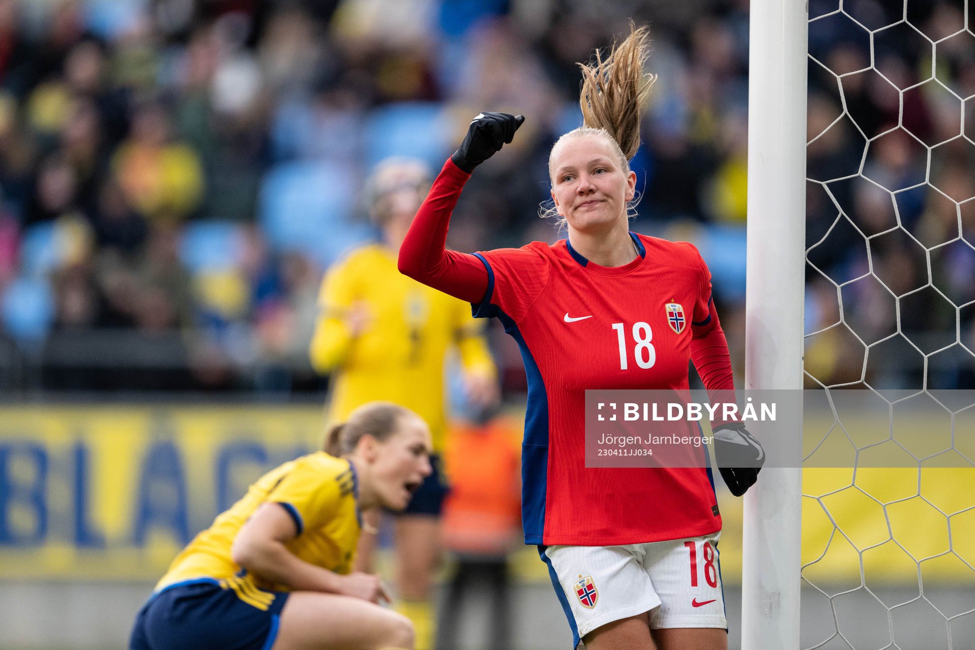 Frida Maanum of Norway celebrates