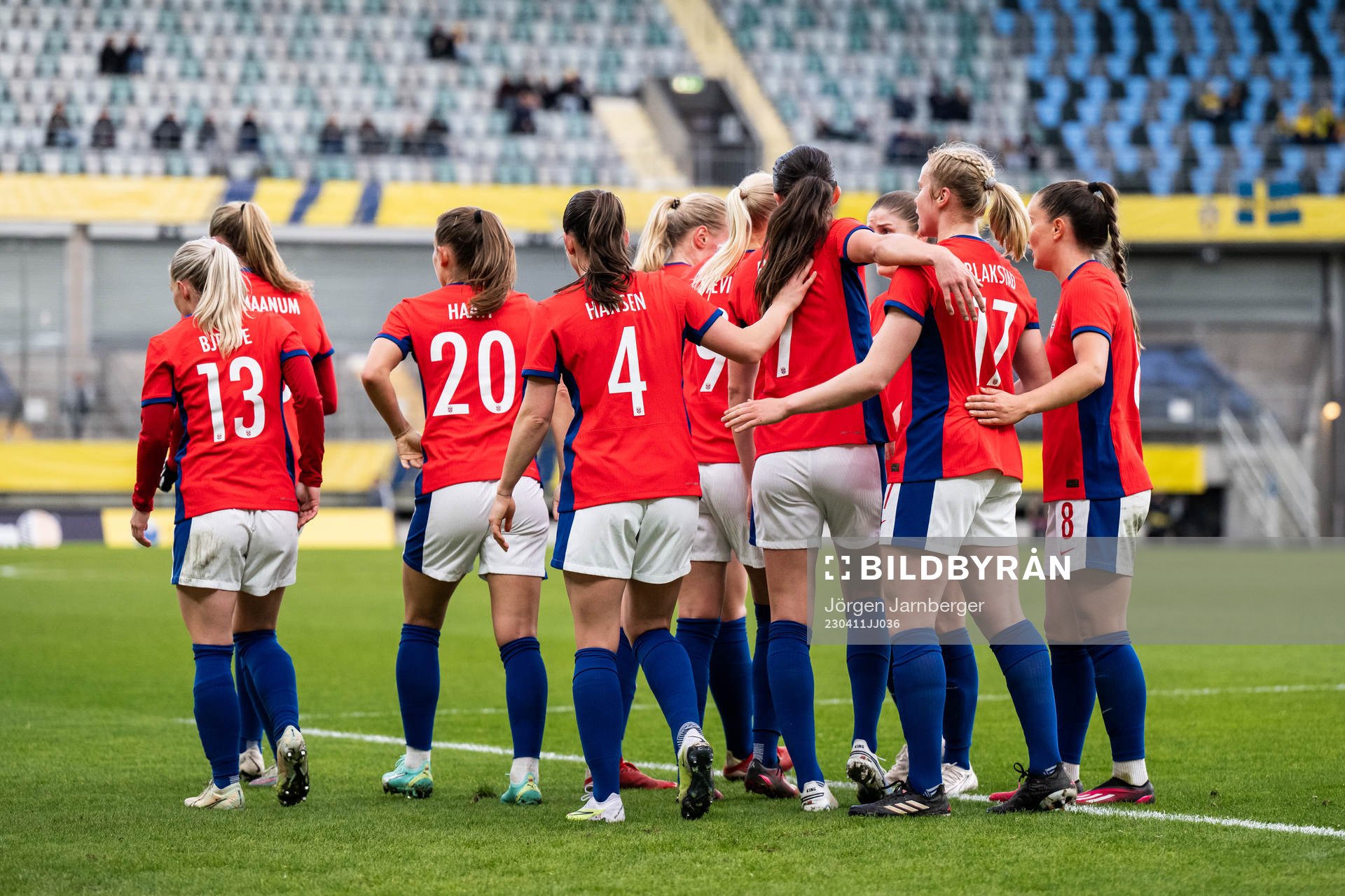 Players of Norway celebrate