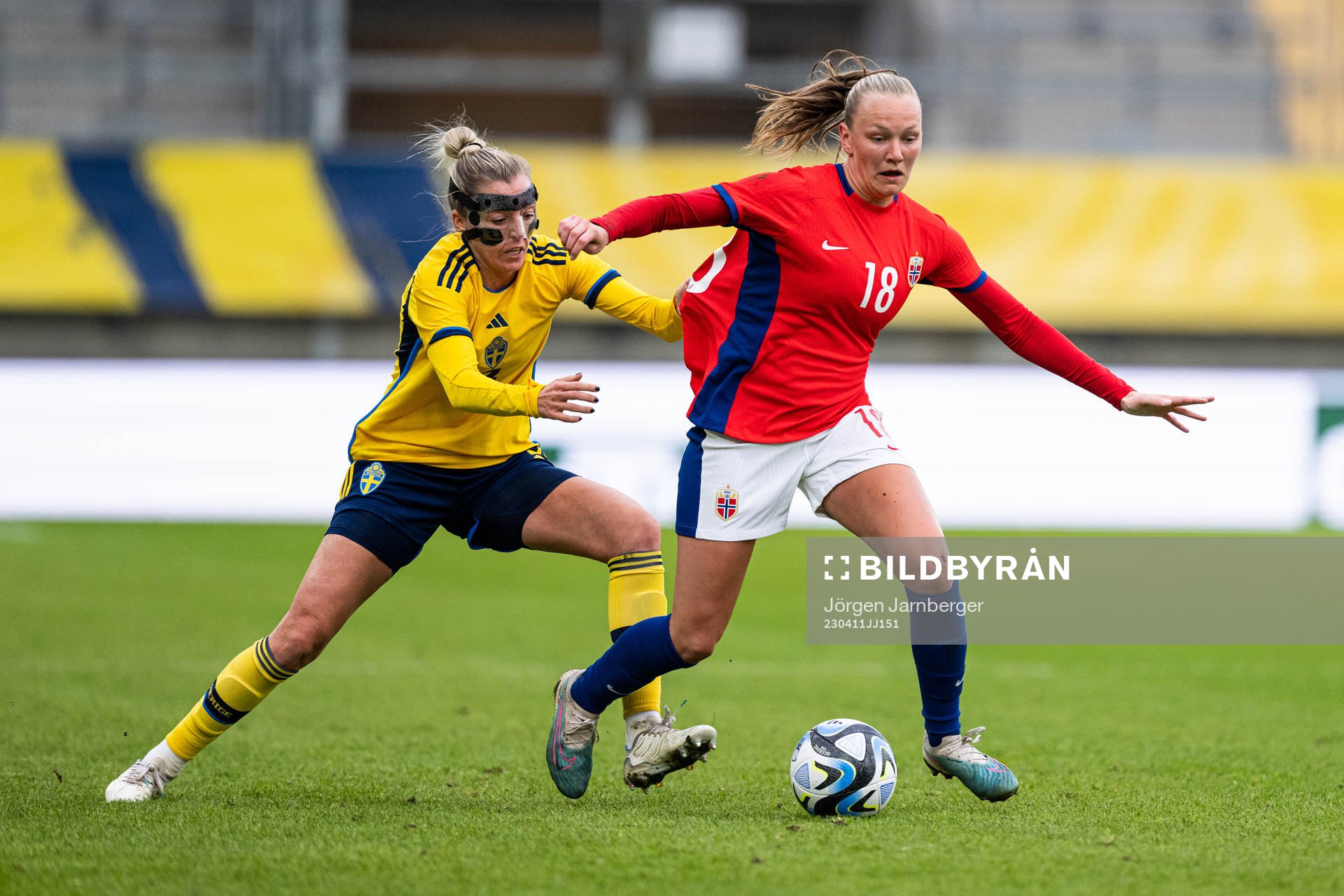 Linda Sembrant of Sweden and Frida Maanum of Norway