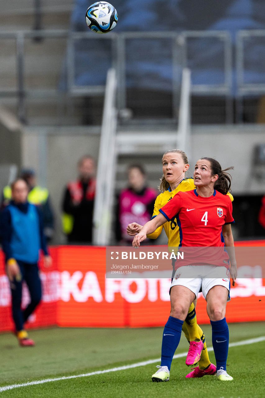 Matilda Vinberg of Sweden and Tuva Hansen of Norway