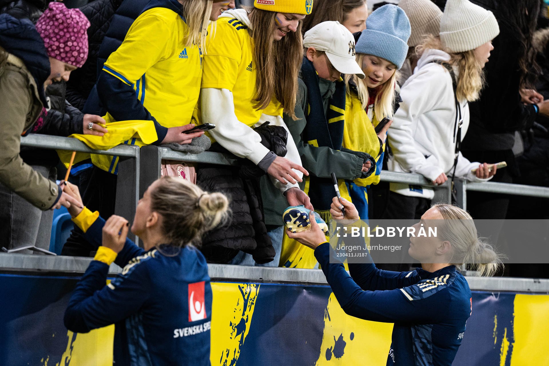 Stina Blackstenius of Sweden signing autographs