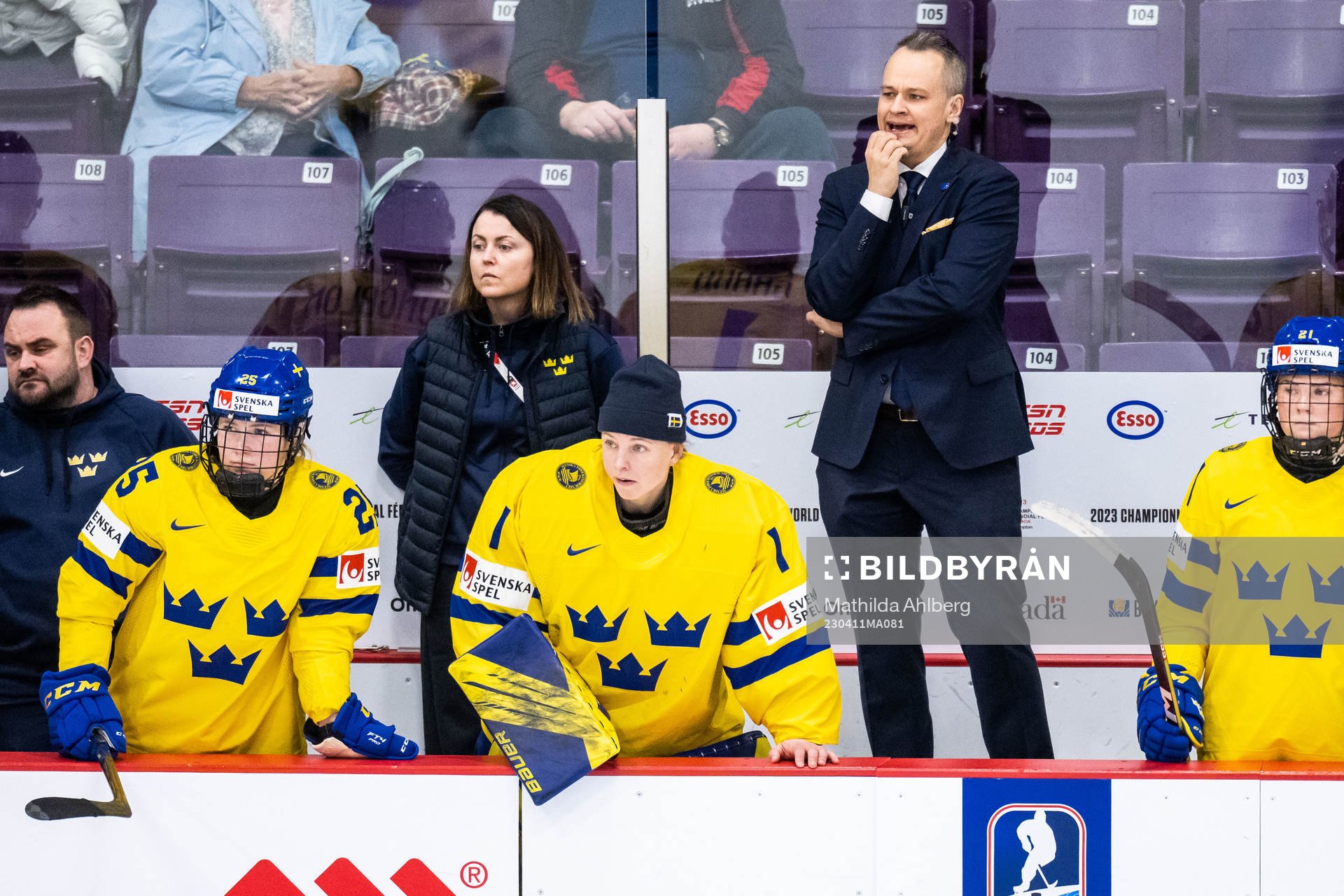 Physiotherapist Elin Stenberg and Assistant coach Andreas