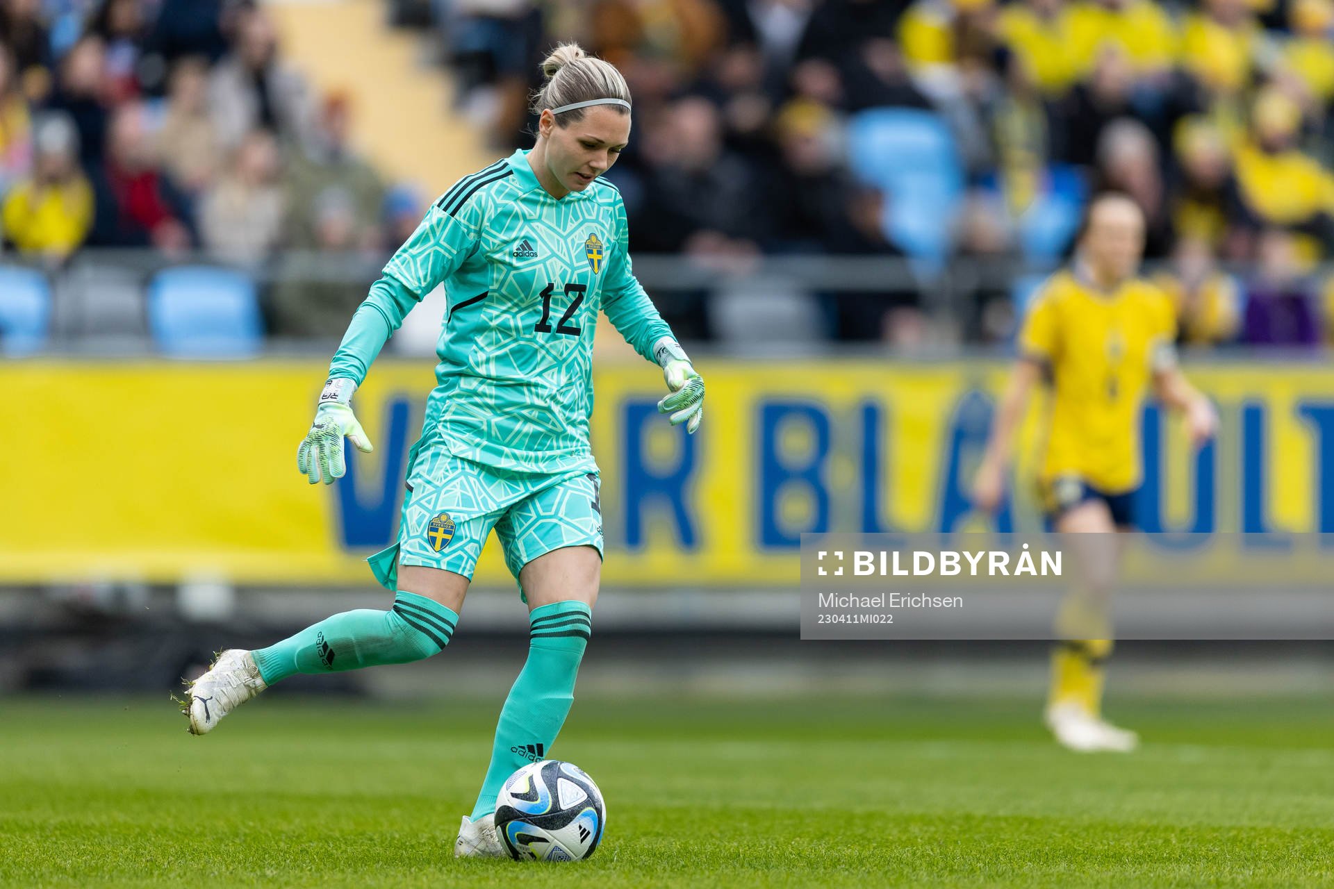 goalkeeper Jennifer Falk of Sweden