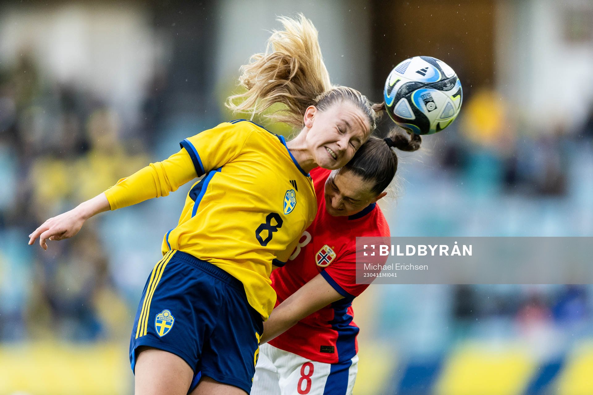 Matilda Vinberg of Sweden and Vilde Bøe Risa of Norway