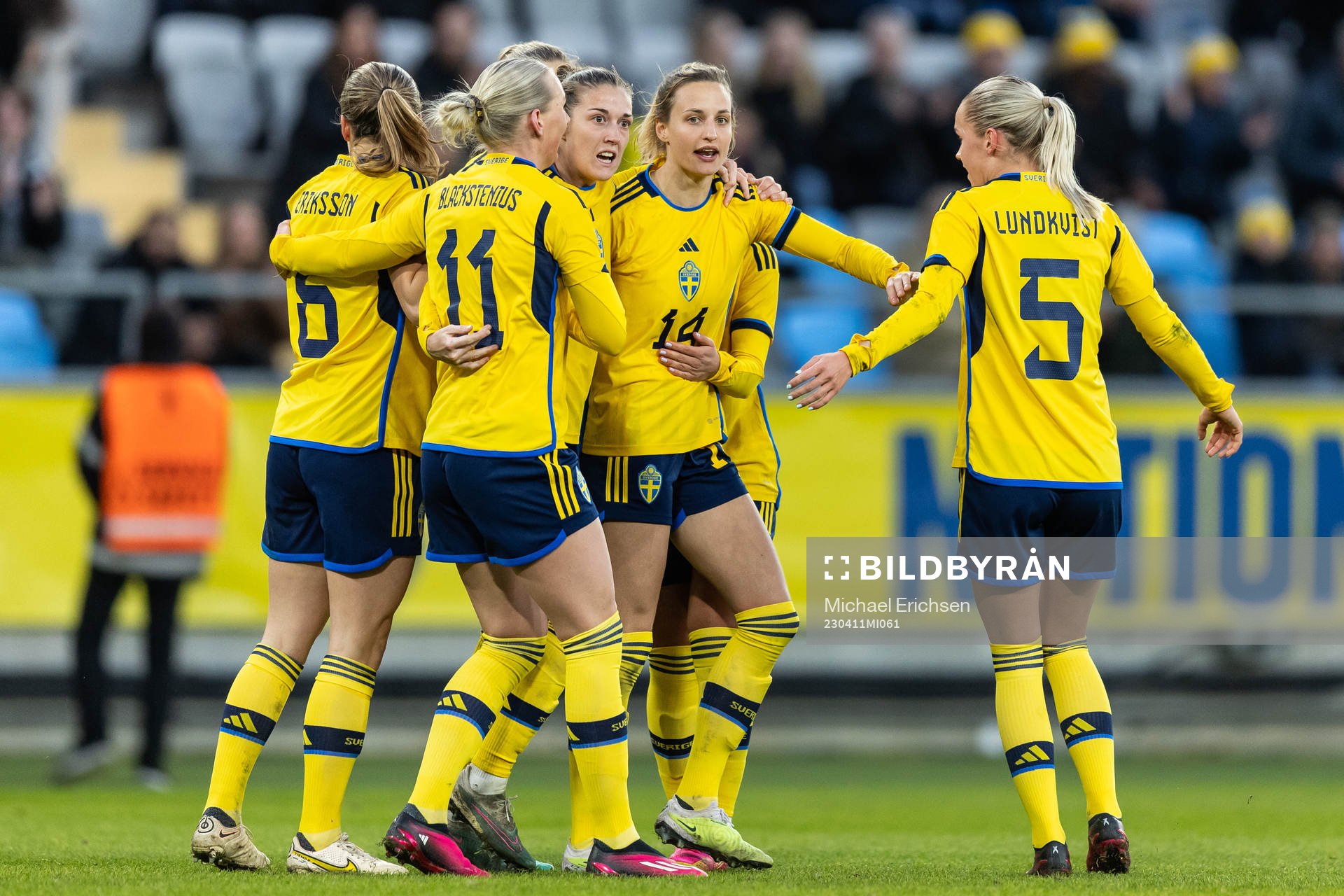 Nathalie Björn of Sweden celebrates with teammates