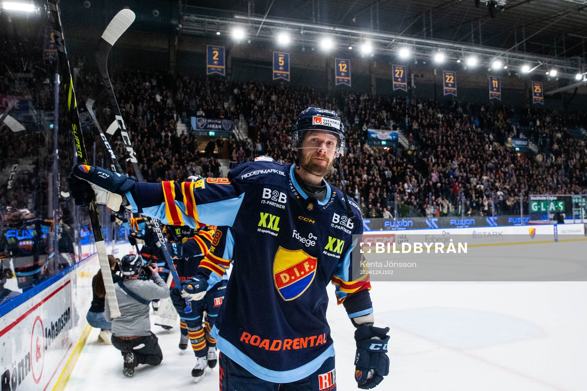 Djurgårdens Cameron Ernst Schilling jublar