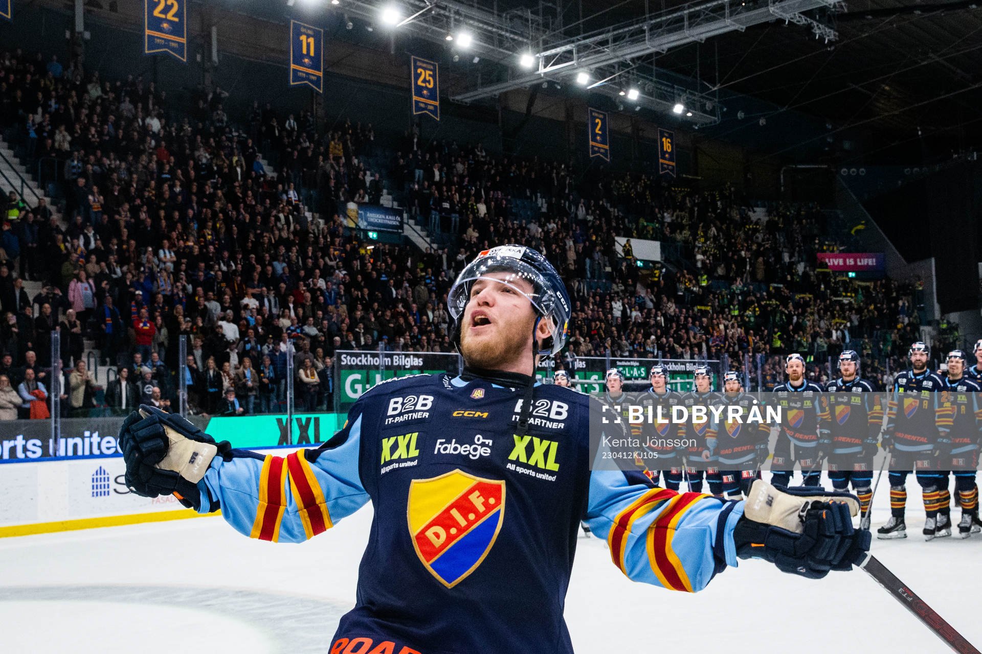 Djurgårdens Emil Berglund jublar