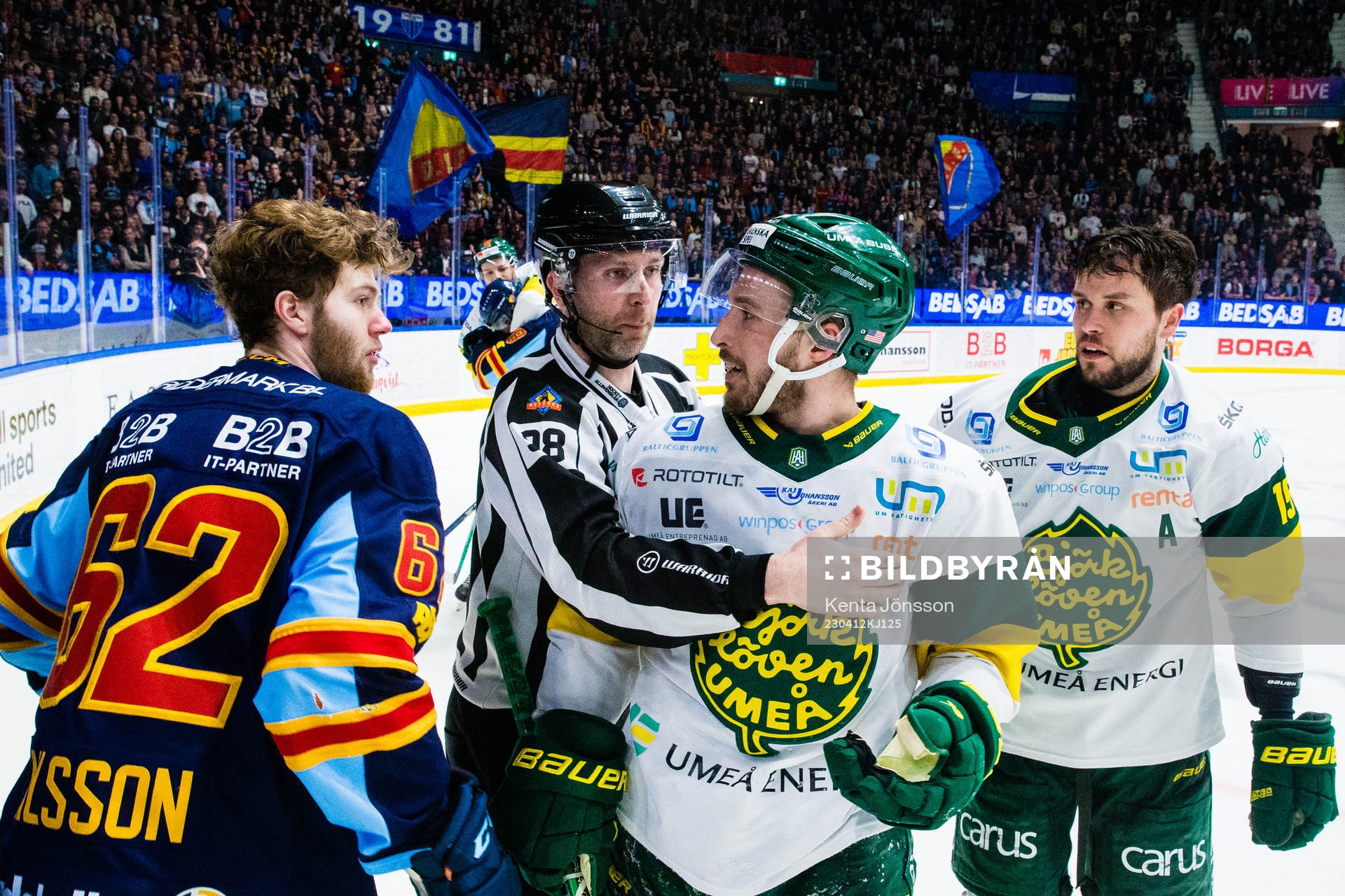 Djurgårdens Wiktor Nilsson i ett bråk med Björklövens