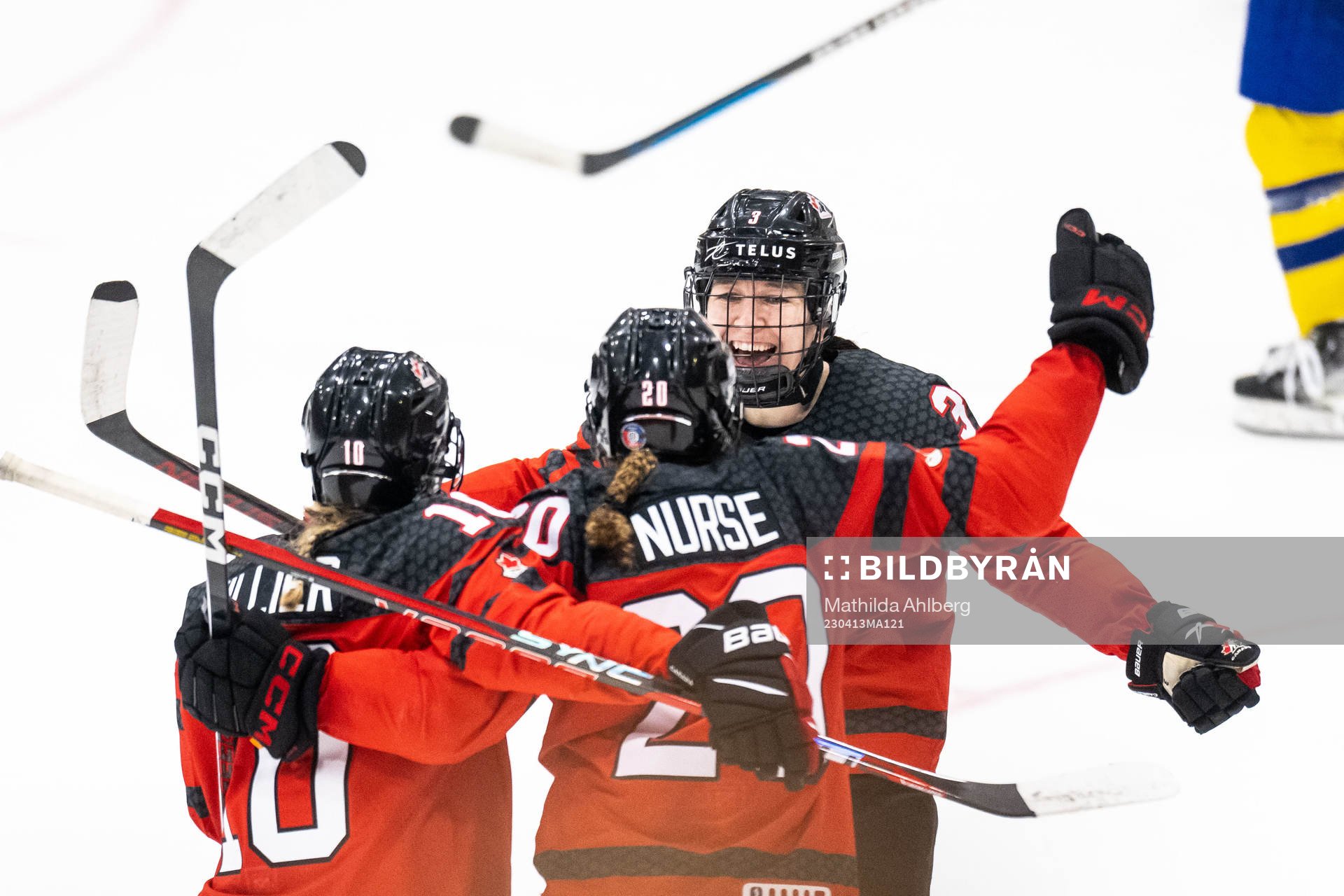 Sarah Fillier, Sarah Nurse and Jocelyne Larocque of Canada