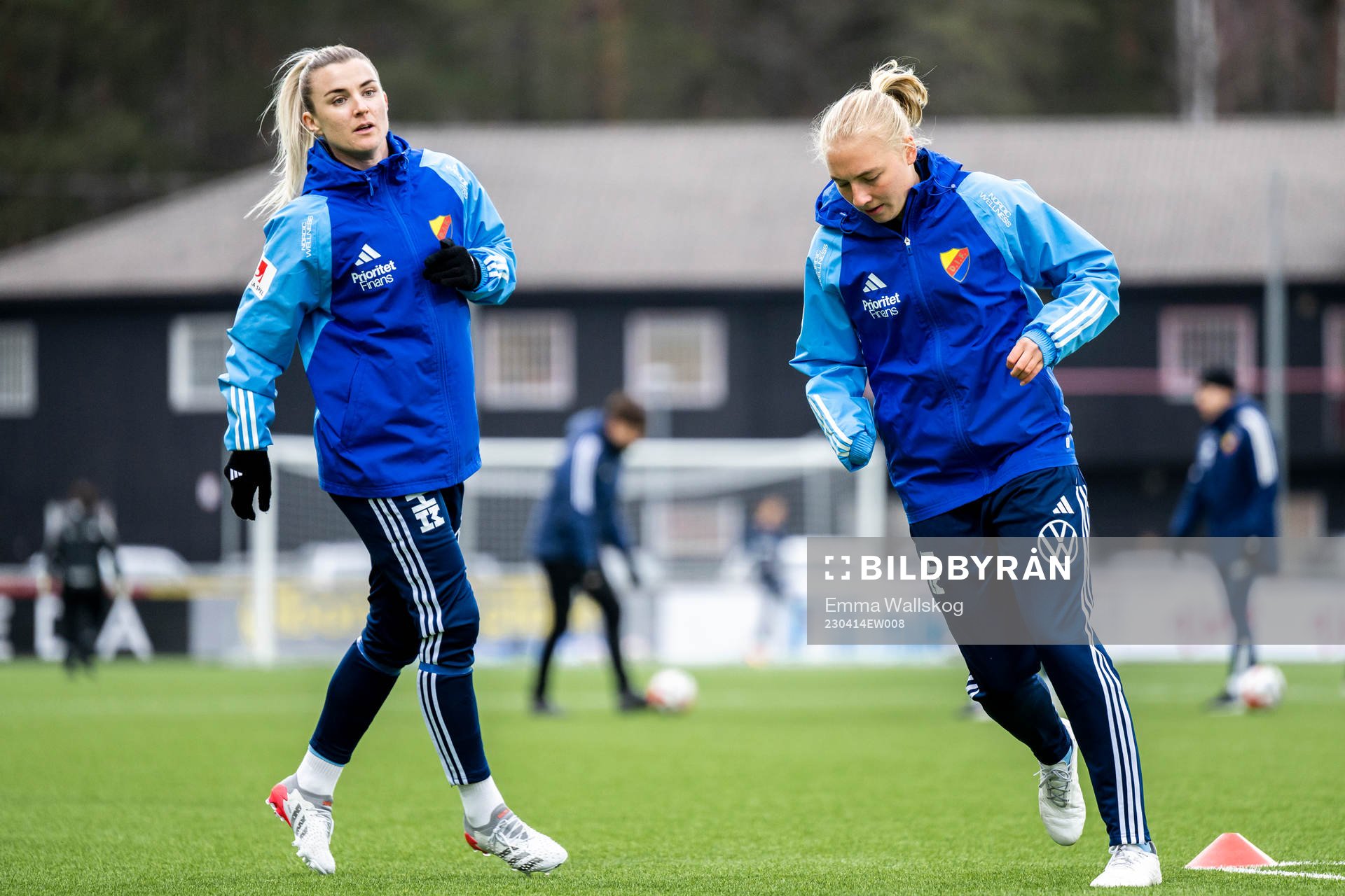Djurgårdens Stinalisa Johansson värmer upp