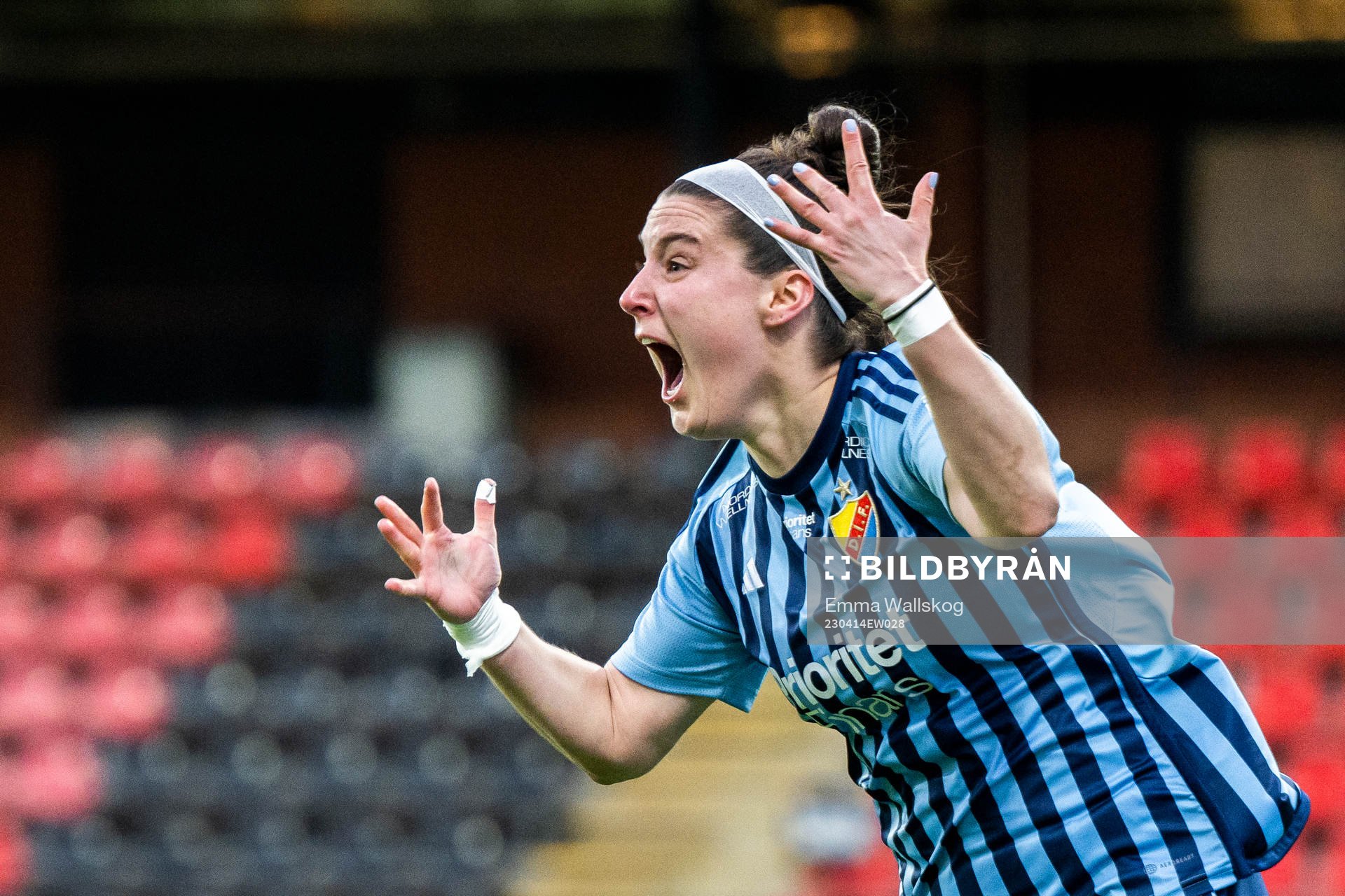 Djurgårdens Hayley Dowd jublar