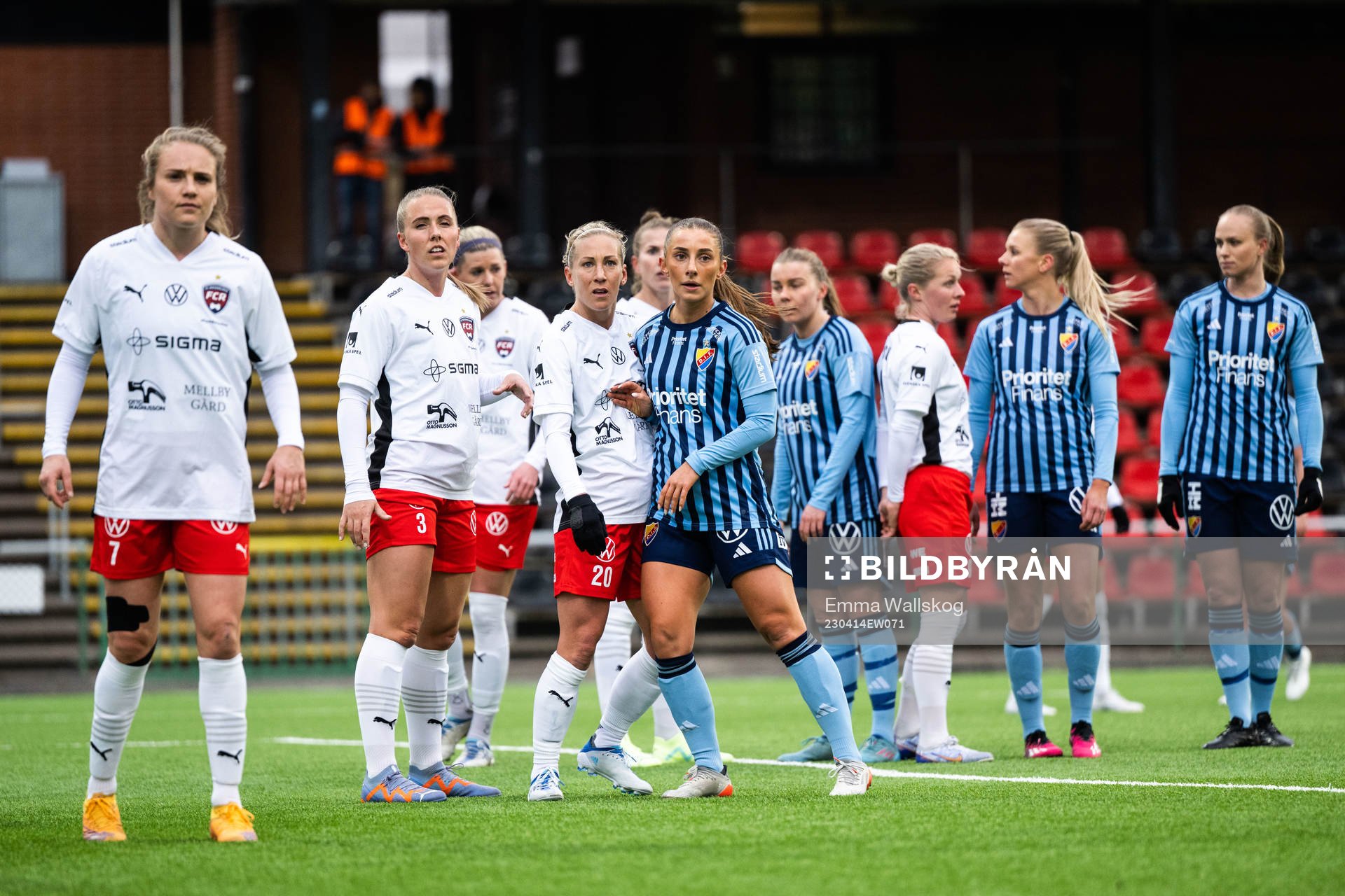 FC Rosengårds Fiona Brown, Gudrun Arnardottir, Mia Persson