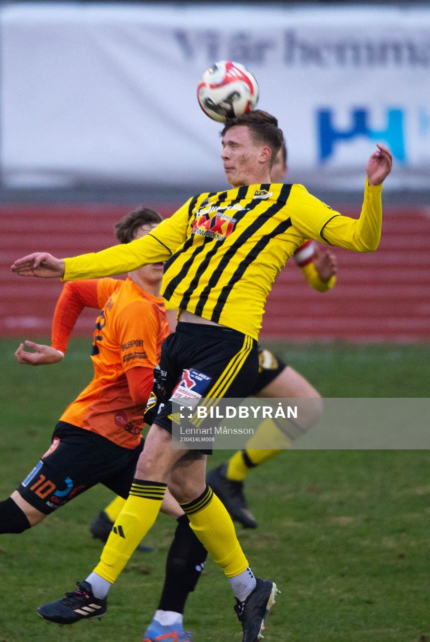 IFK Hässleholms Axel Henriksson i matchen i div. 2 mellan