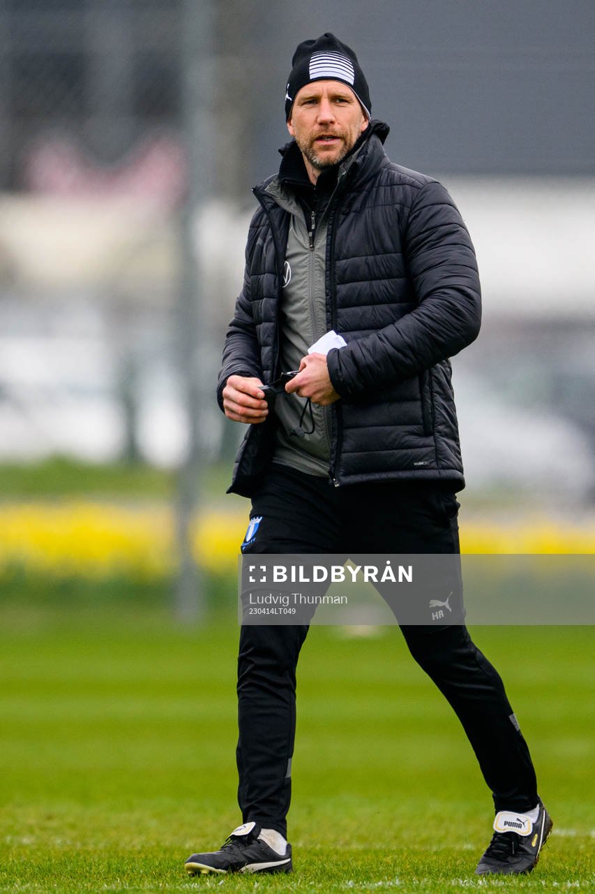 Tränare Henrik Rydström