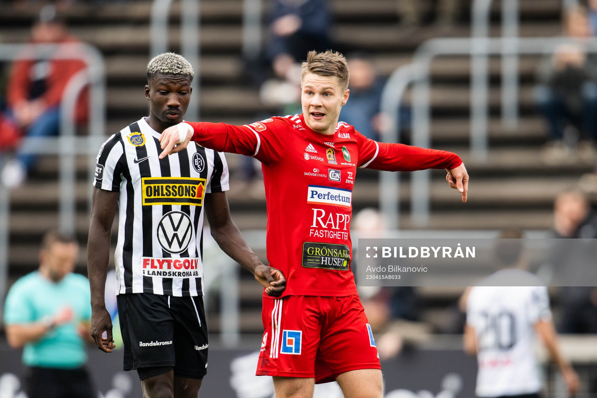 Skövde AIKs Gustav Broman under fotbollsmatchen i Superettan mellan Landskrona och Skövde AIK den 15 april 2023 i Landskrona. 