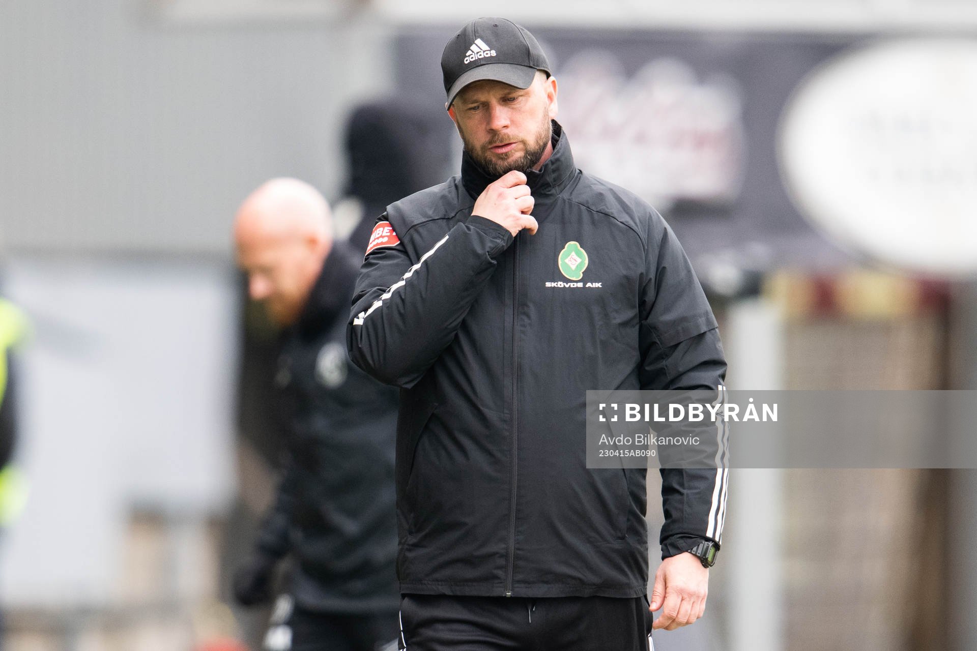 Skövde AIKs tränare Tobias Linderoth deppar