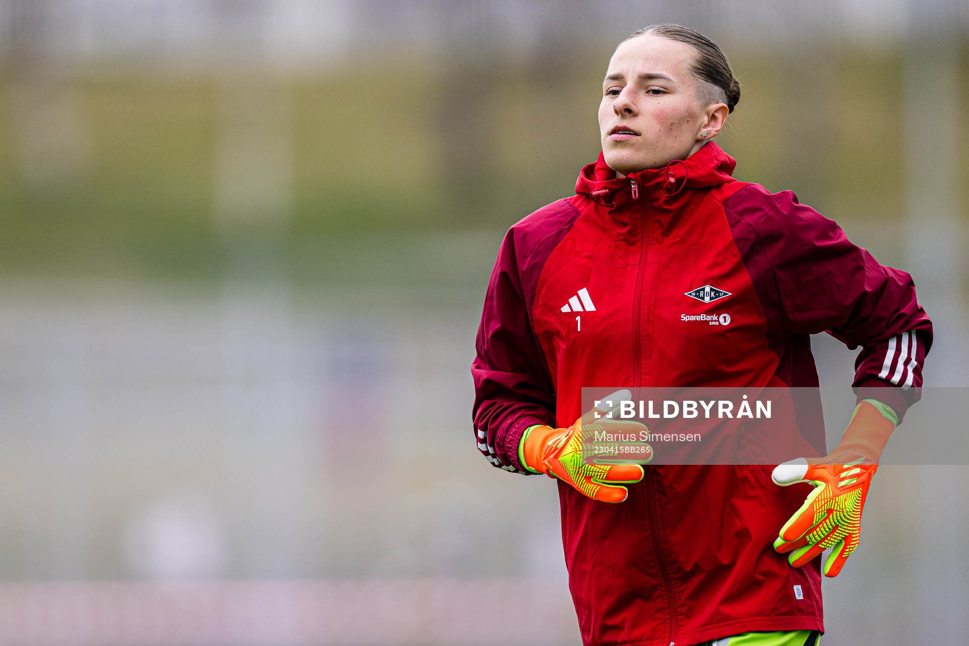 Rugile Maria Rulyte of Rosenborg warms up