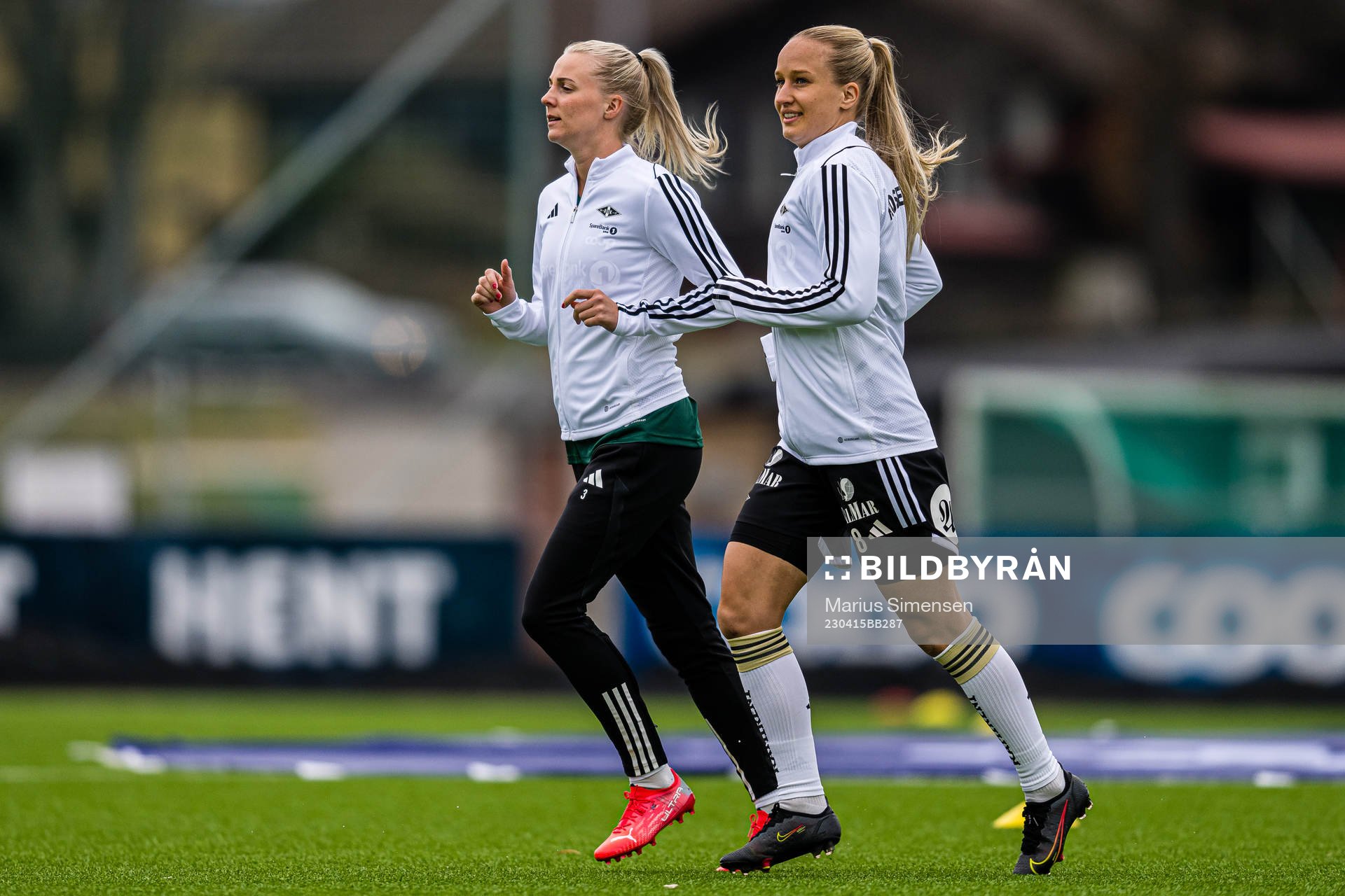 Maria Olsvik of Rosenborg warms up