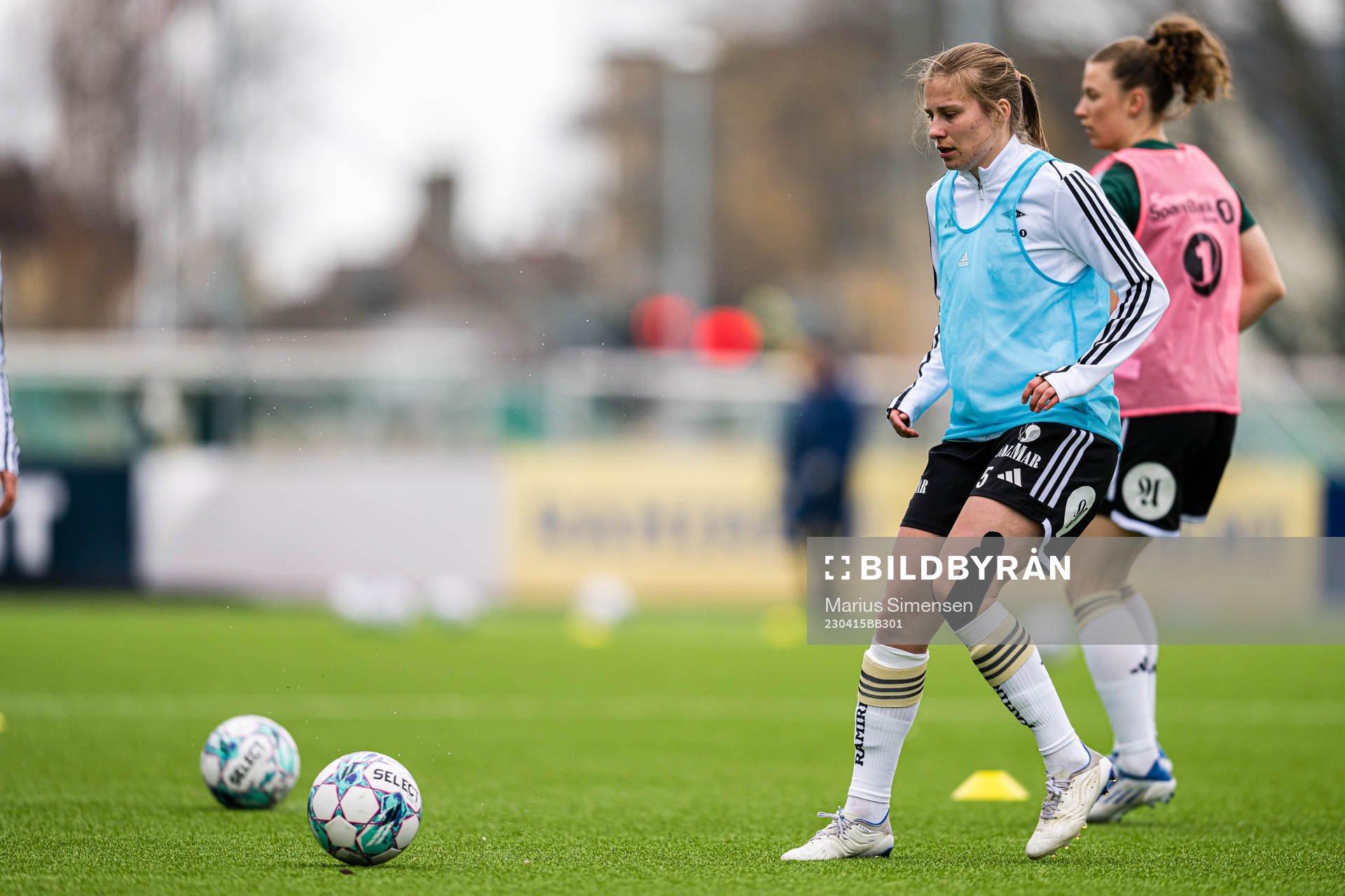 Cesilie Andreassen of Rosenborg warms up