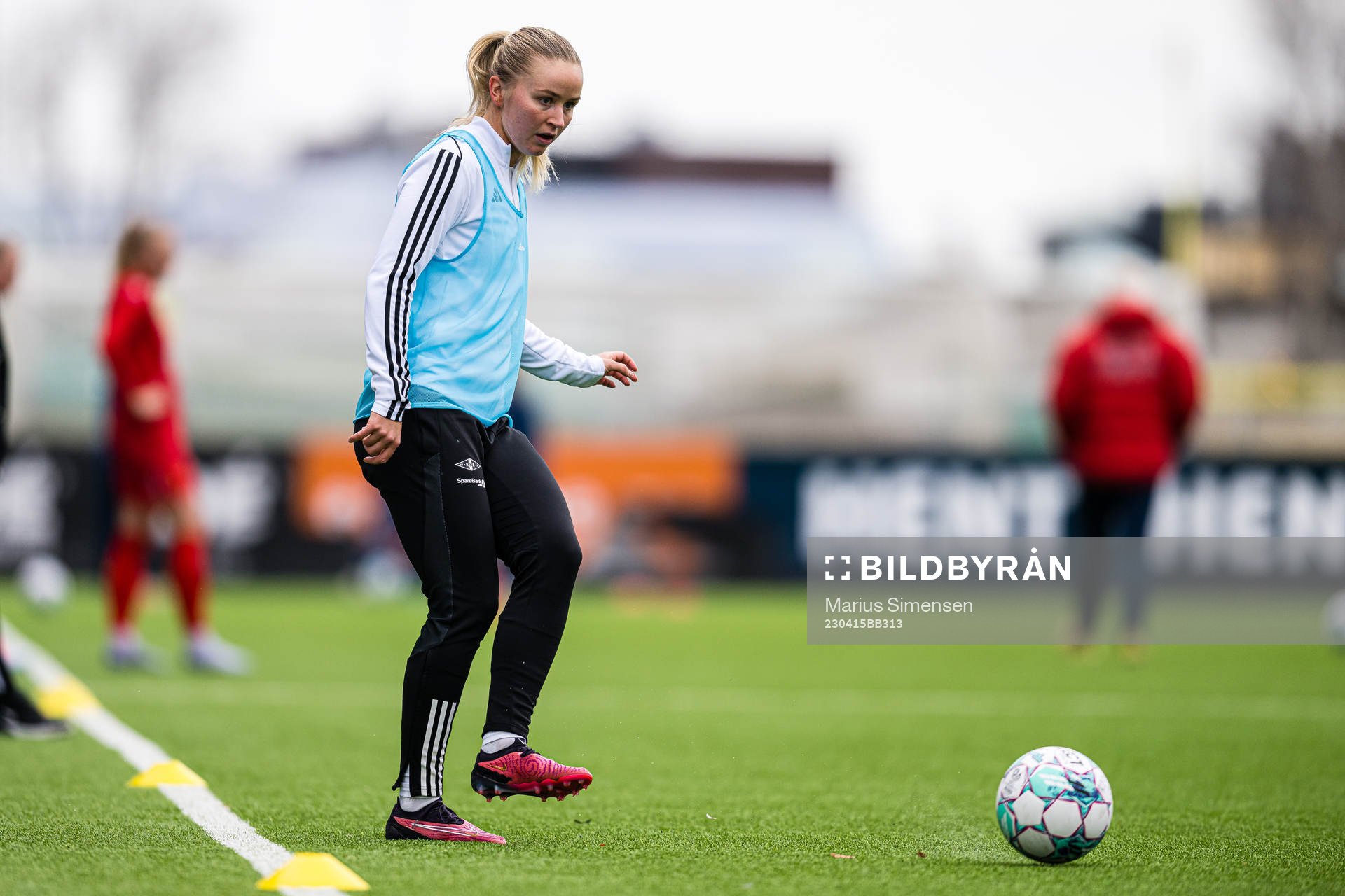 Anna Langås Jøsendal of Rosenborg warms up