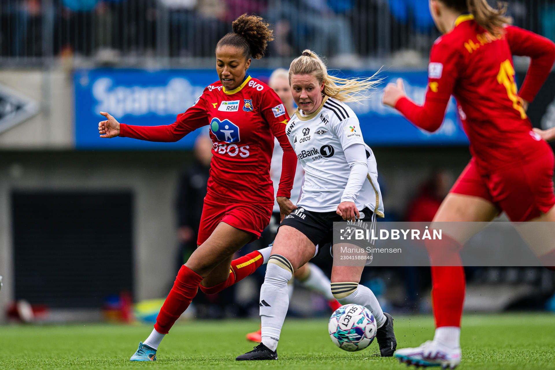 Cassandra Ella Archontoulis Bogere of Røa and Selma Sol Magnusdottir of Rosenborg during the Toppserien football match between Rosenborg and Røa on April 15, 2023 in Trondheim.