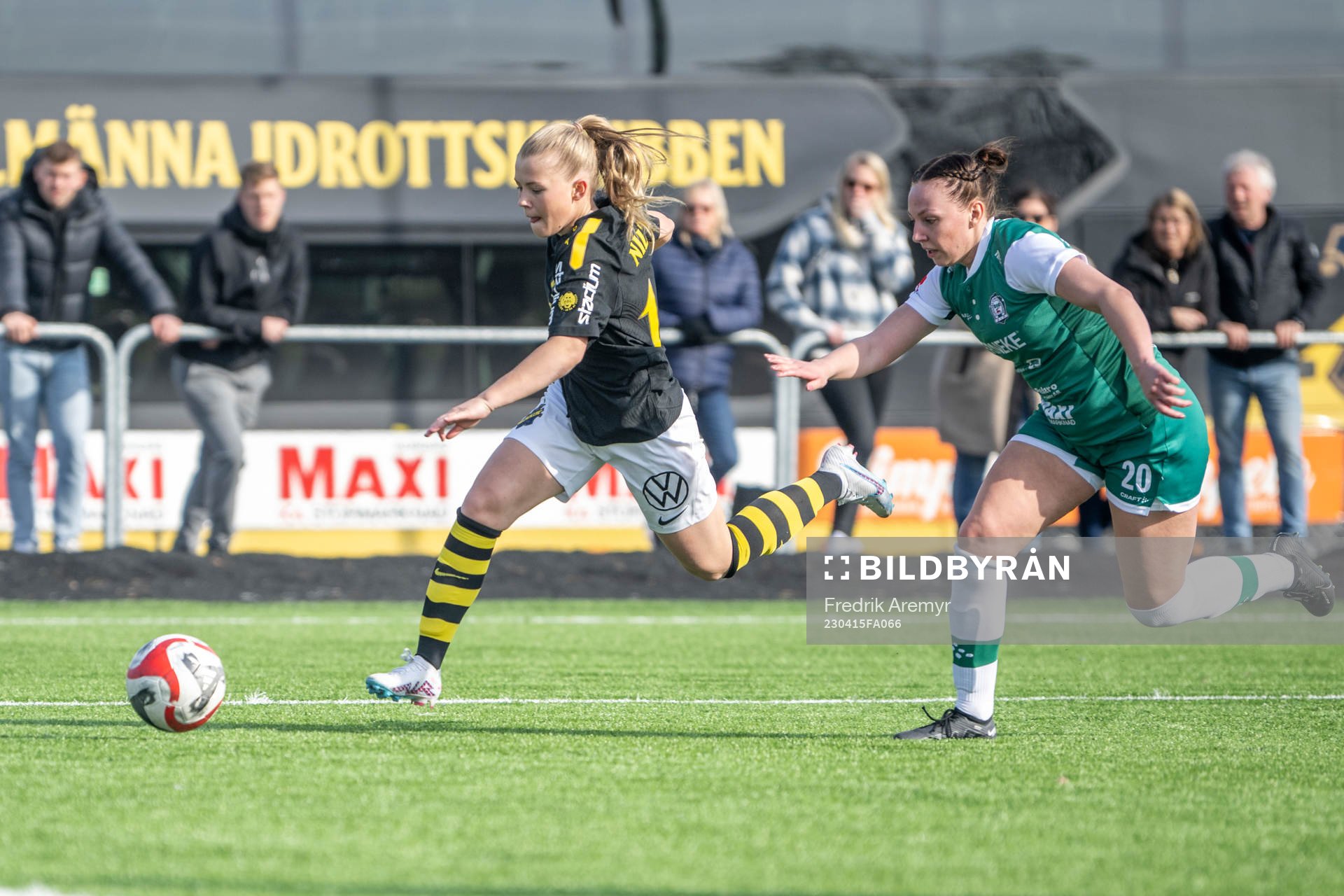 AIKs Matilda Nildén och Alingsås Emmy Blomberg