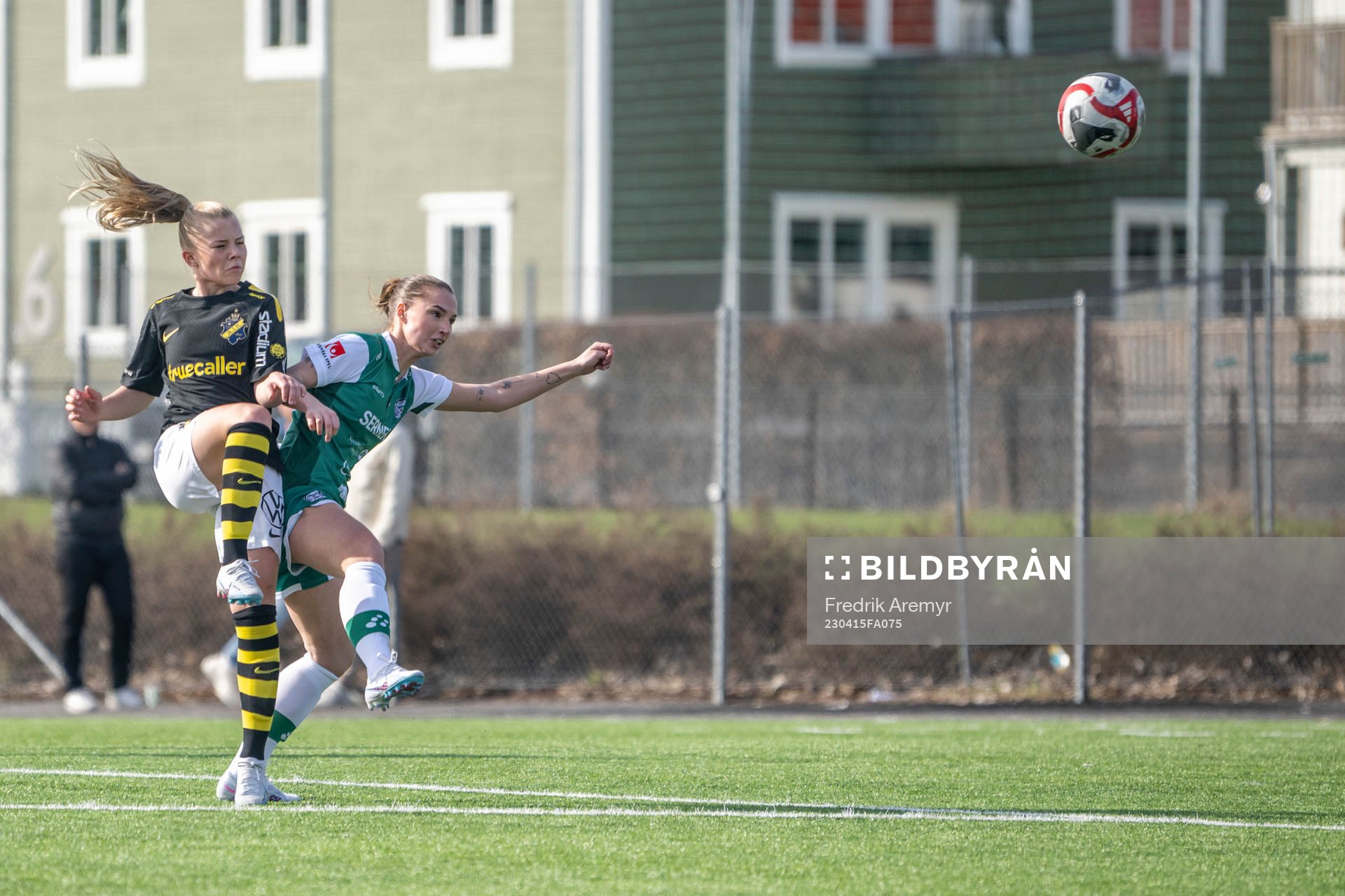 AIKs Matilda Nildén och Alingsås Ebba Ranieli