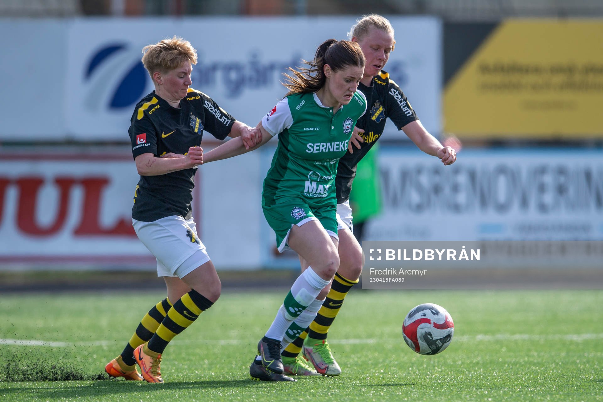 AIKs Monica Hagström , Alingsås Ina Österlind  och AIKs