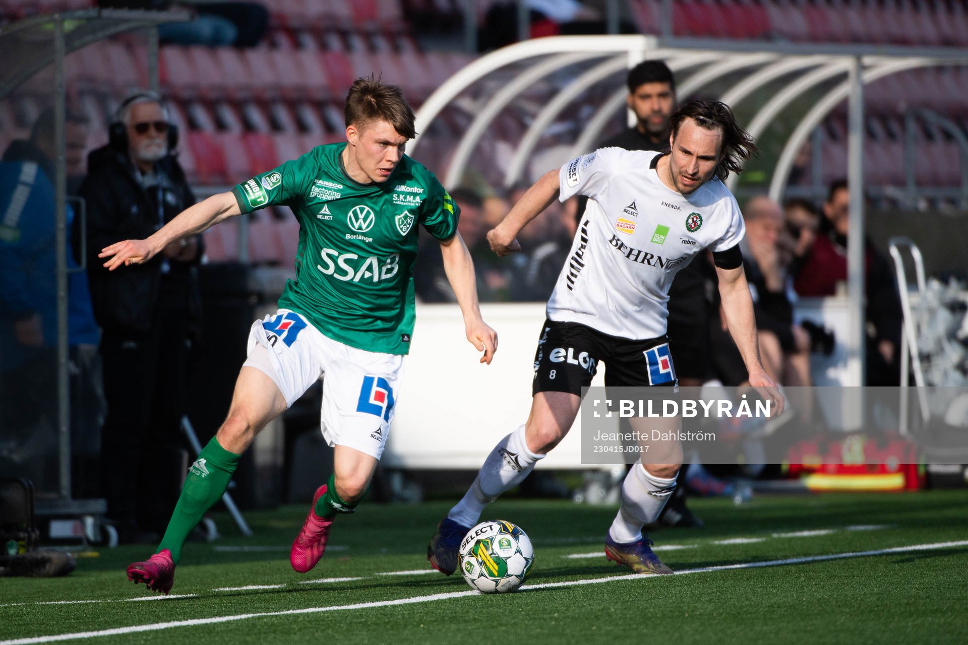 Brages Gustav Berggren och Örebros Kevin Walker