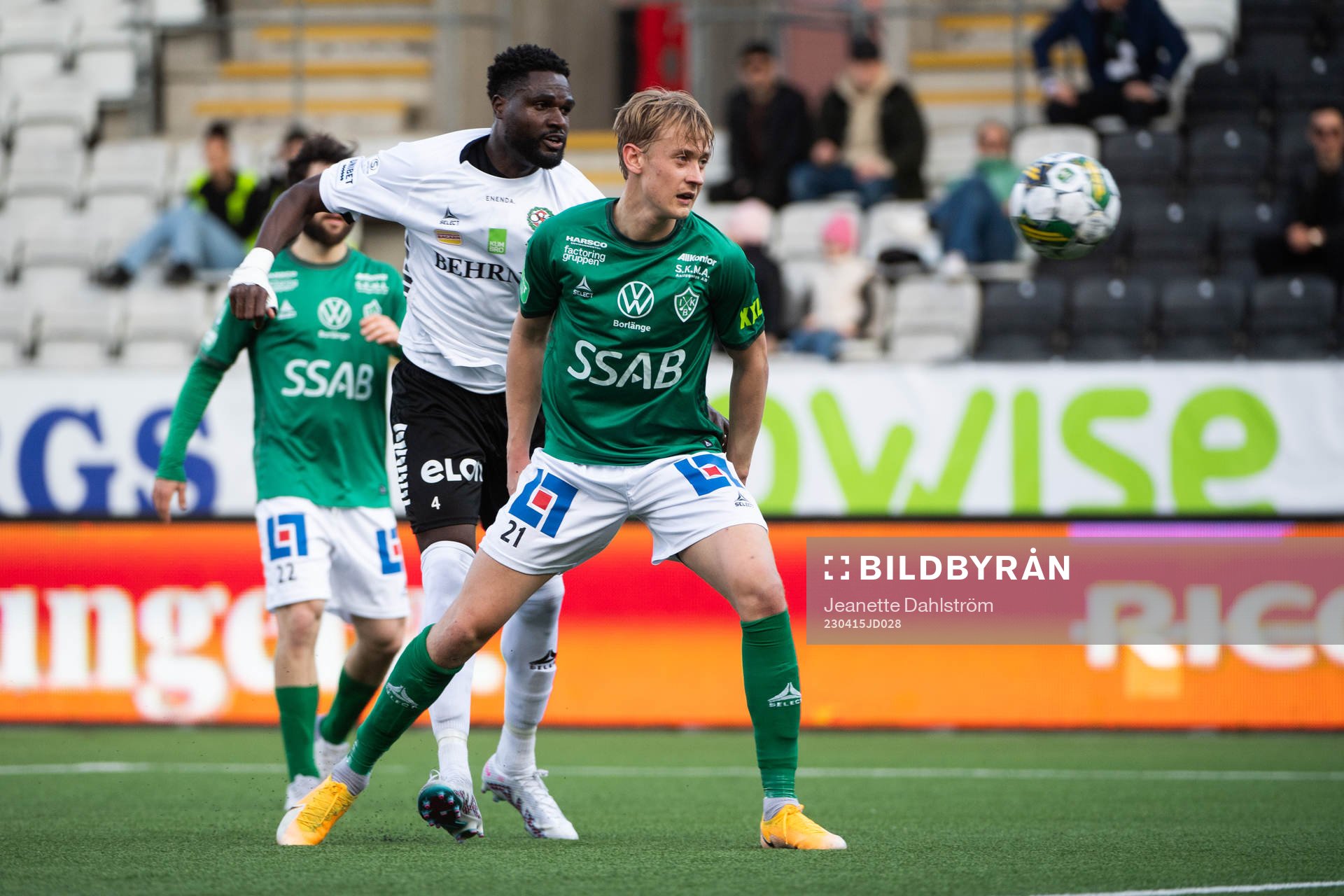 Örebros Nasiru Moro och Brages Henry Sletsjøe