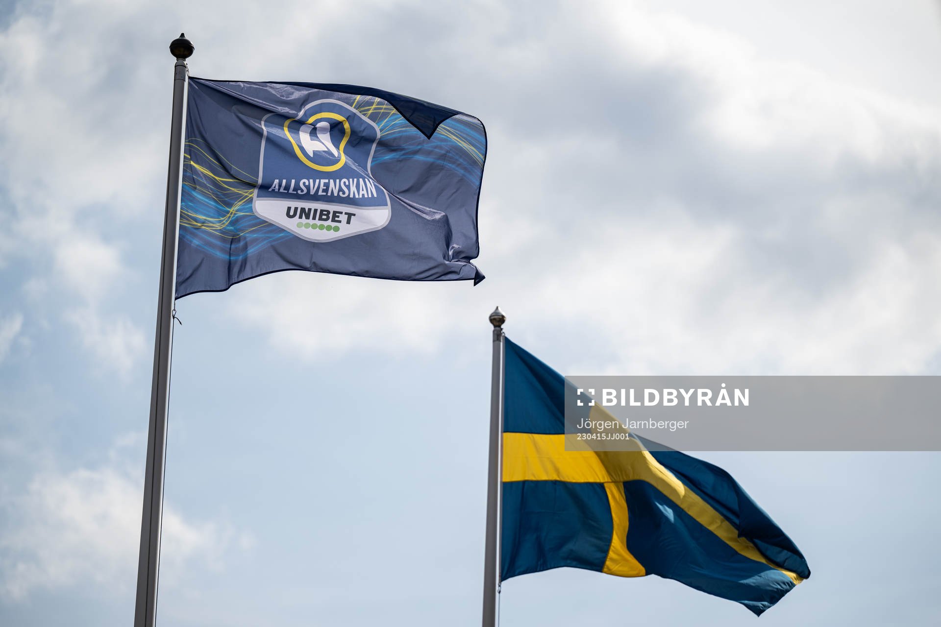 Allsvenskans flagg med Unibet och Svenska flaggan