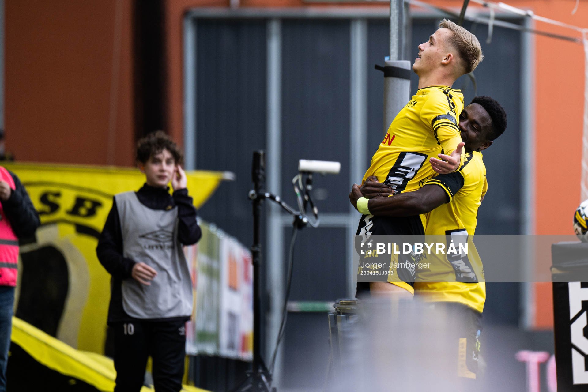 Elfsborgs Jacob Ondrejka jublar med Michael Baidoo